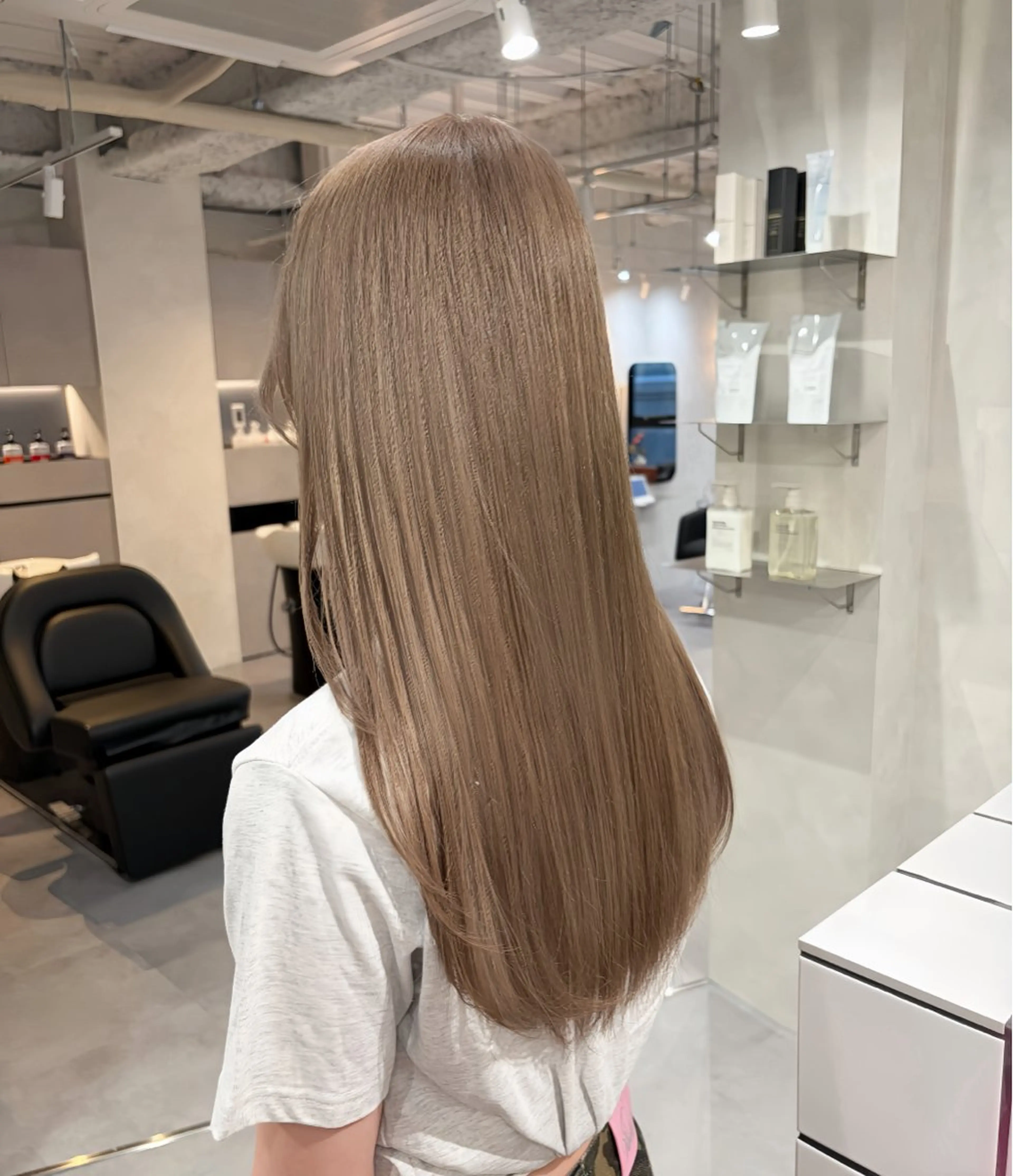ロング ヘアカラー NAHO 🩵 透明感カラー🫧のヘアスタイル