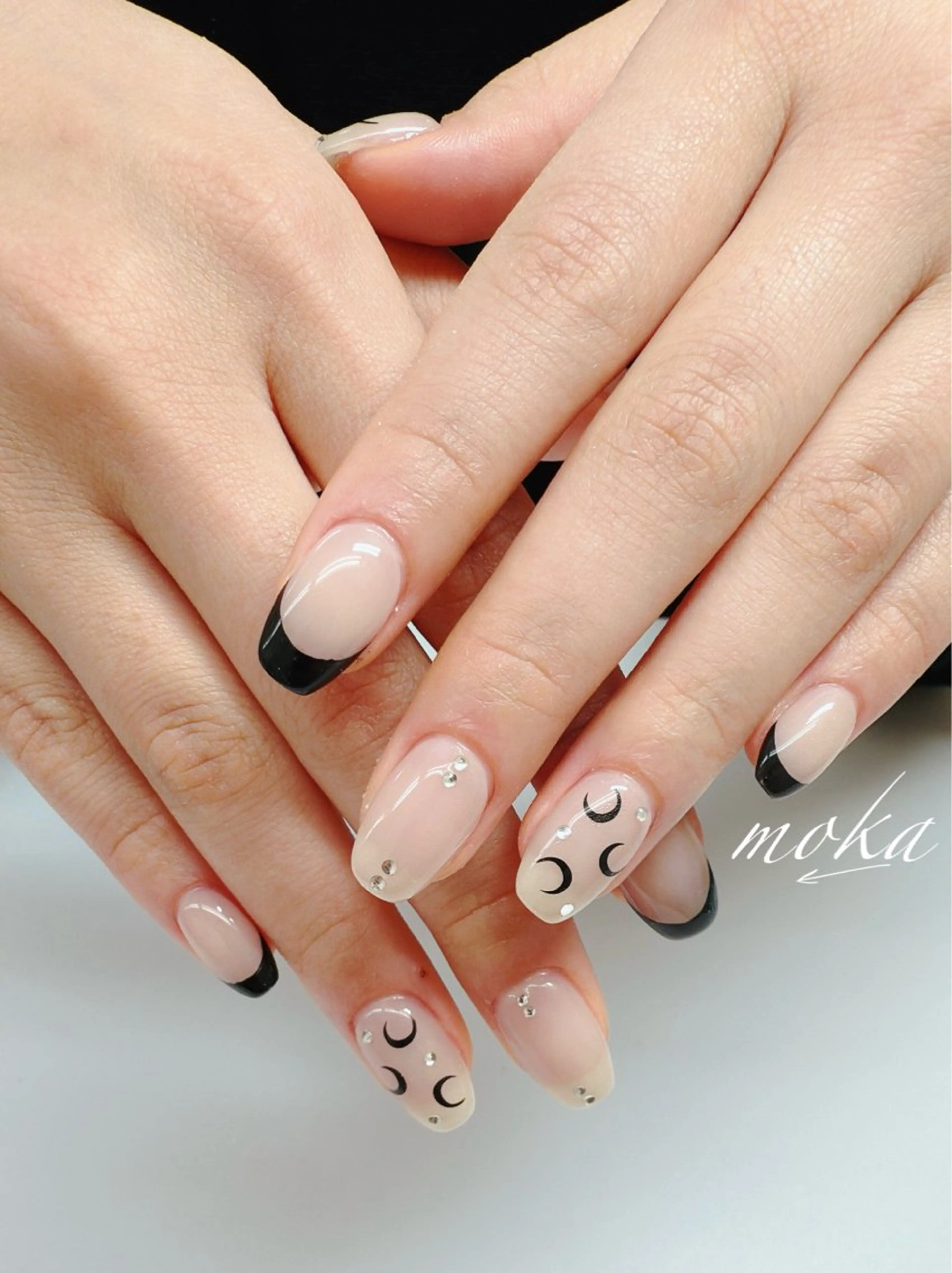 ネイル 胡蝶蘭レディースサロ ンNailMOKAのネイルデザイン