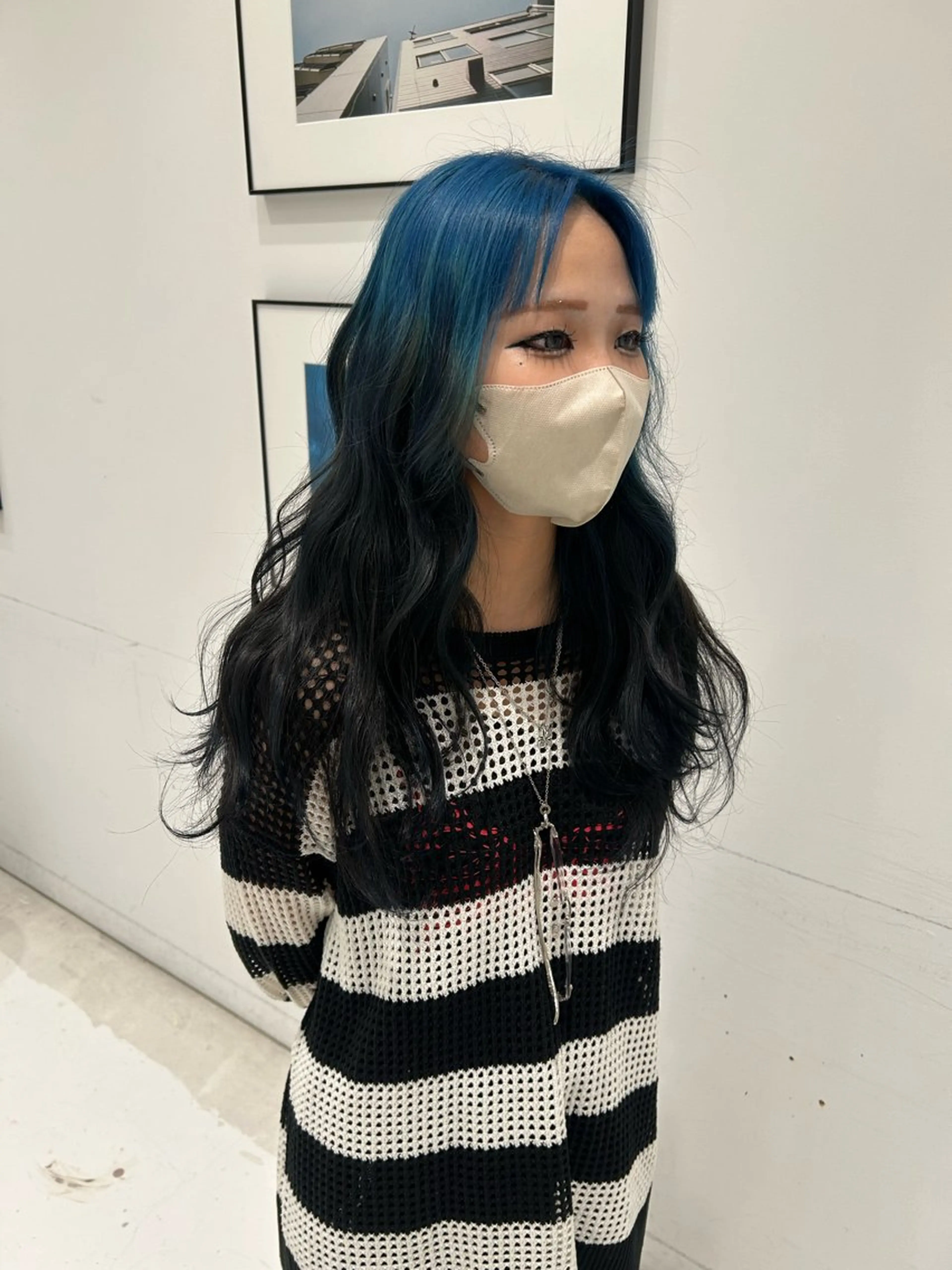 ロング カラー ブリーチ ヘアカラー 大長 広菜のヘアスタイル