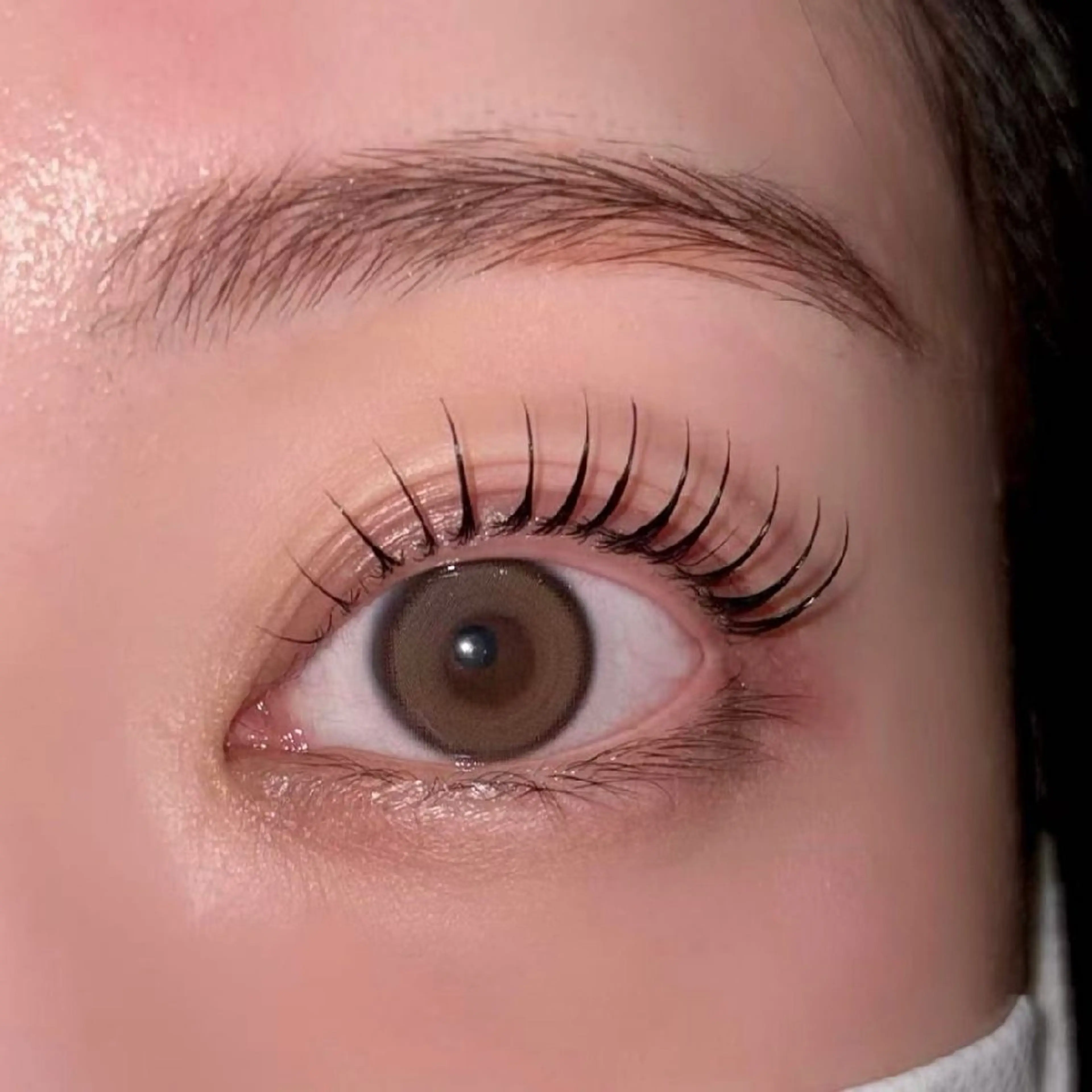 マツエク・マツパ 束感まつ毛 カラーマツエク フラットラッシュ パリジェンヌラッシュリフト まつげパーマ 西山 雅子のマツエク・マツパデザイン