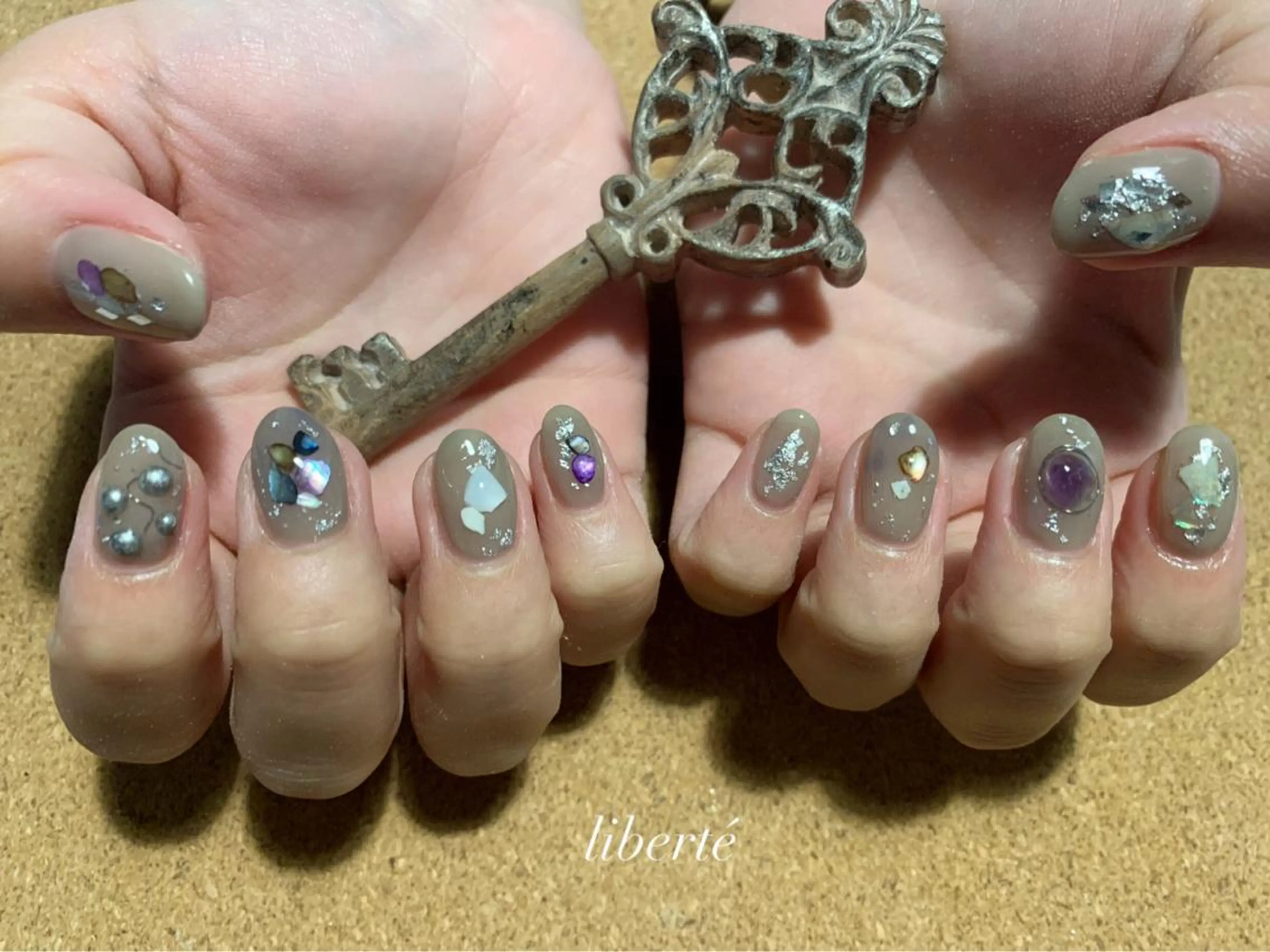 ネイル liberté (リベルテ)のネイルデザイン