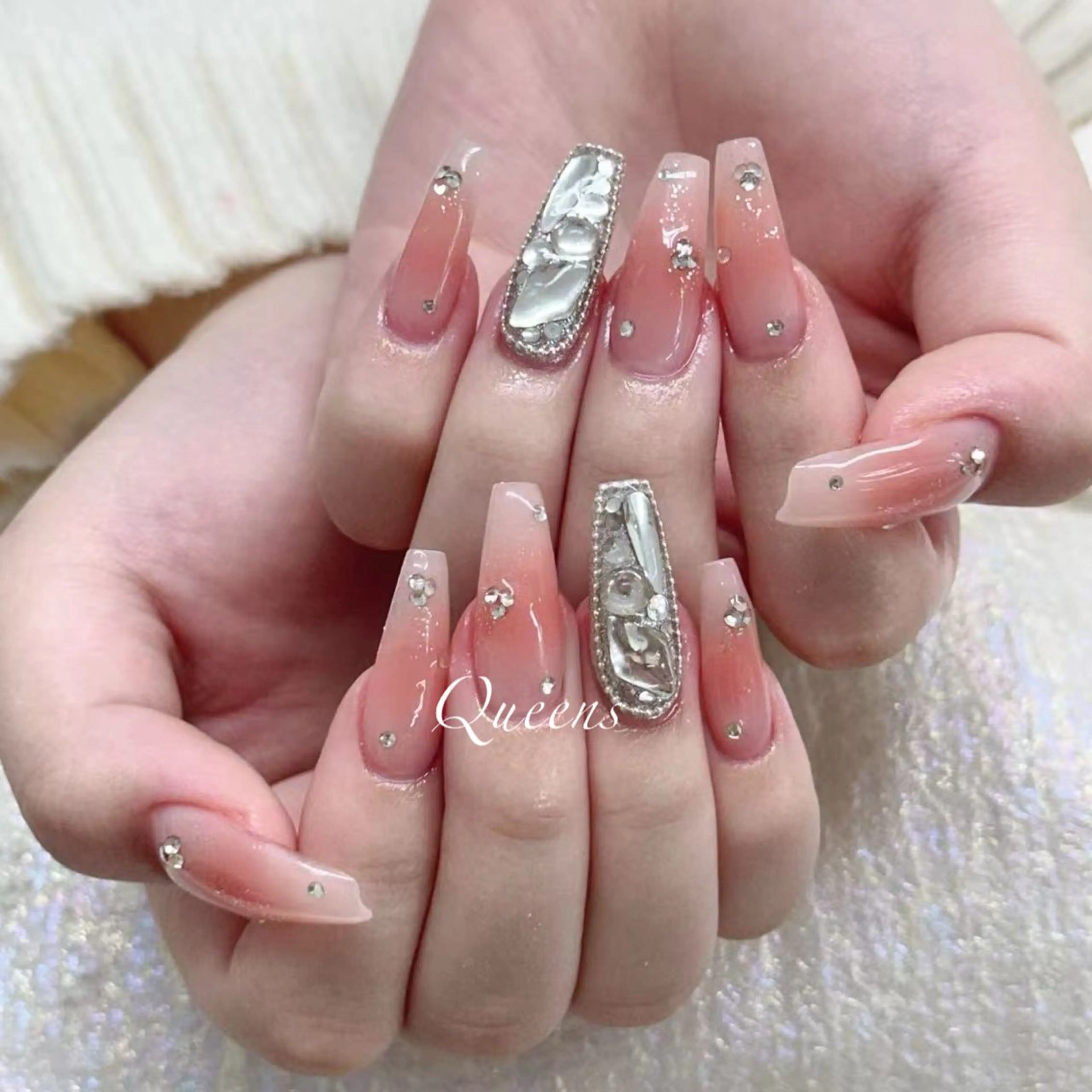 ネイル ハンドネイル Queens マオのネイルデザイン