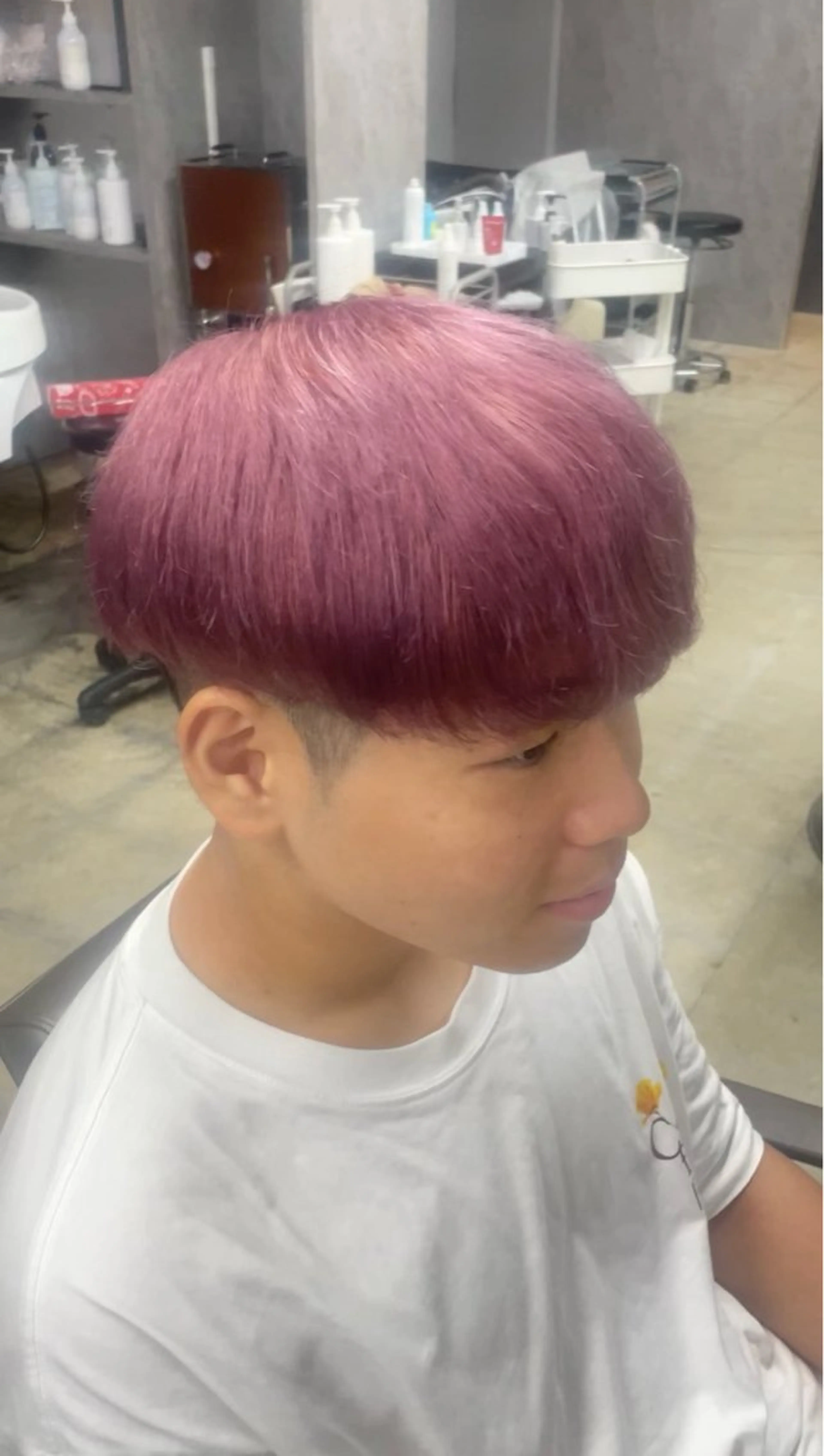 【平日限定】メンズカット+ケアブリーチ+オンカラーの写真