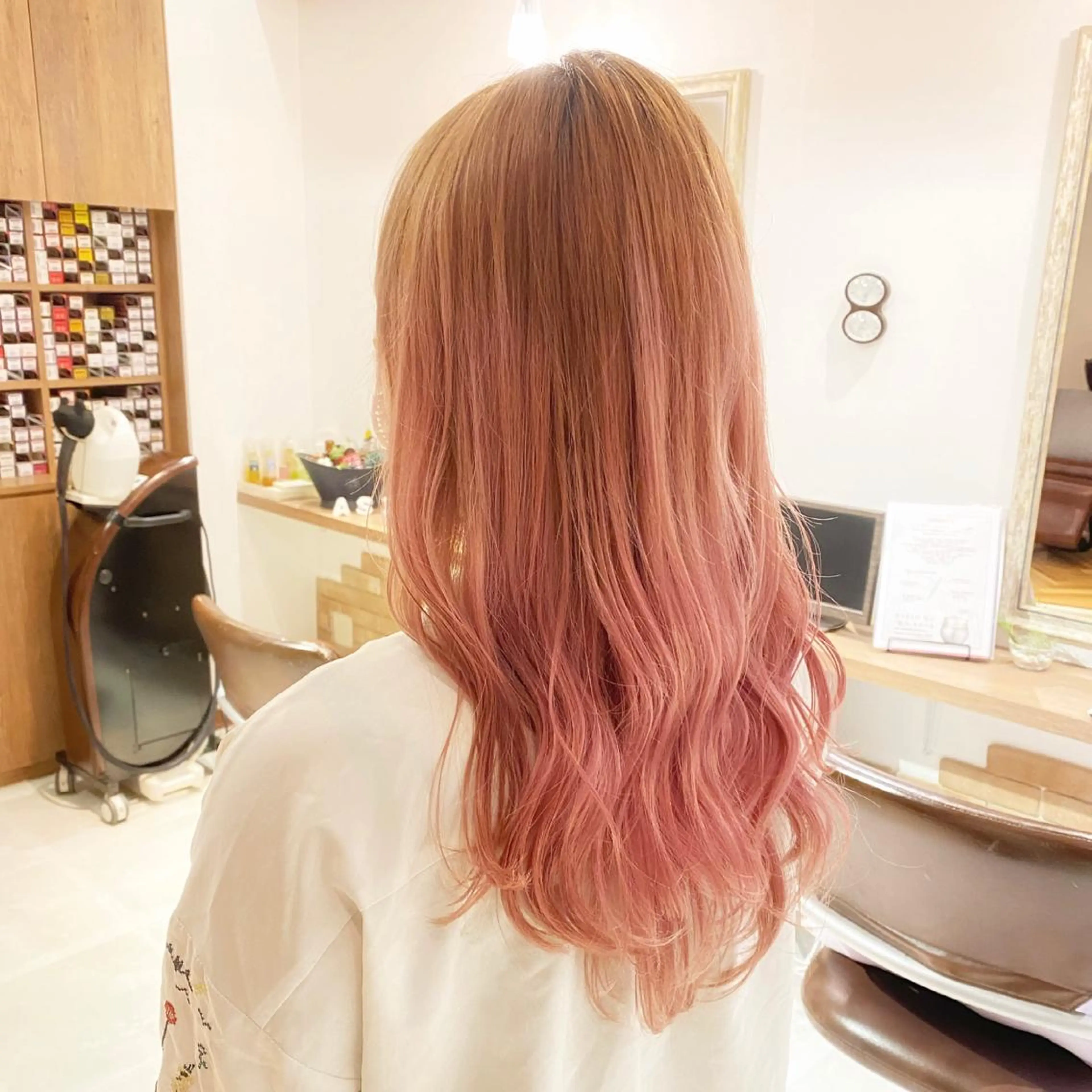 ロング ヘアアレンジ レイヤーカット 髪質改善特化 安東駿介のヘアスタイル