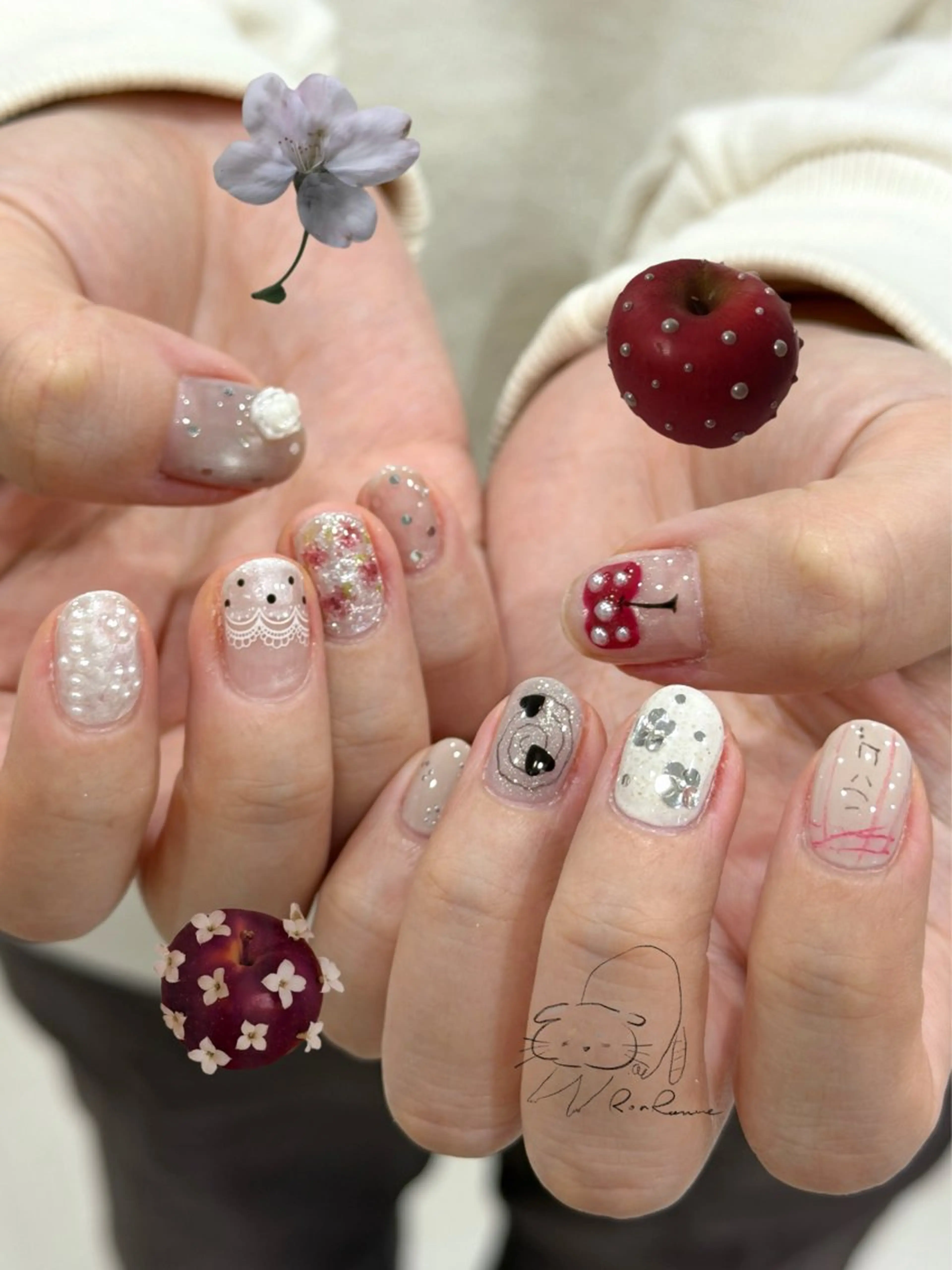 ネイル オーロラネイル 長さ出し フレンチネイル ジェルネイル ミラーネイル ハンドネイル ronronne .のネイルデザイン