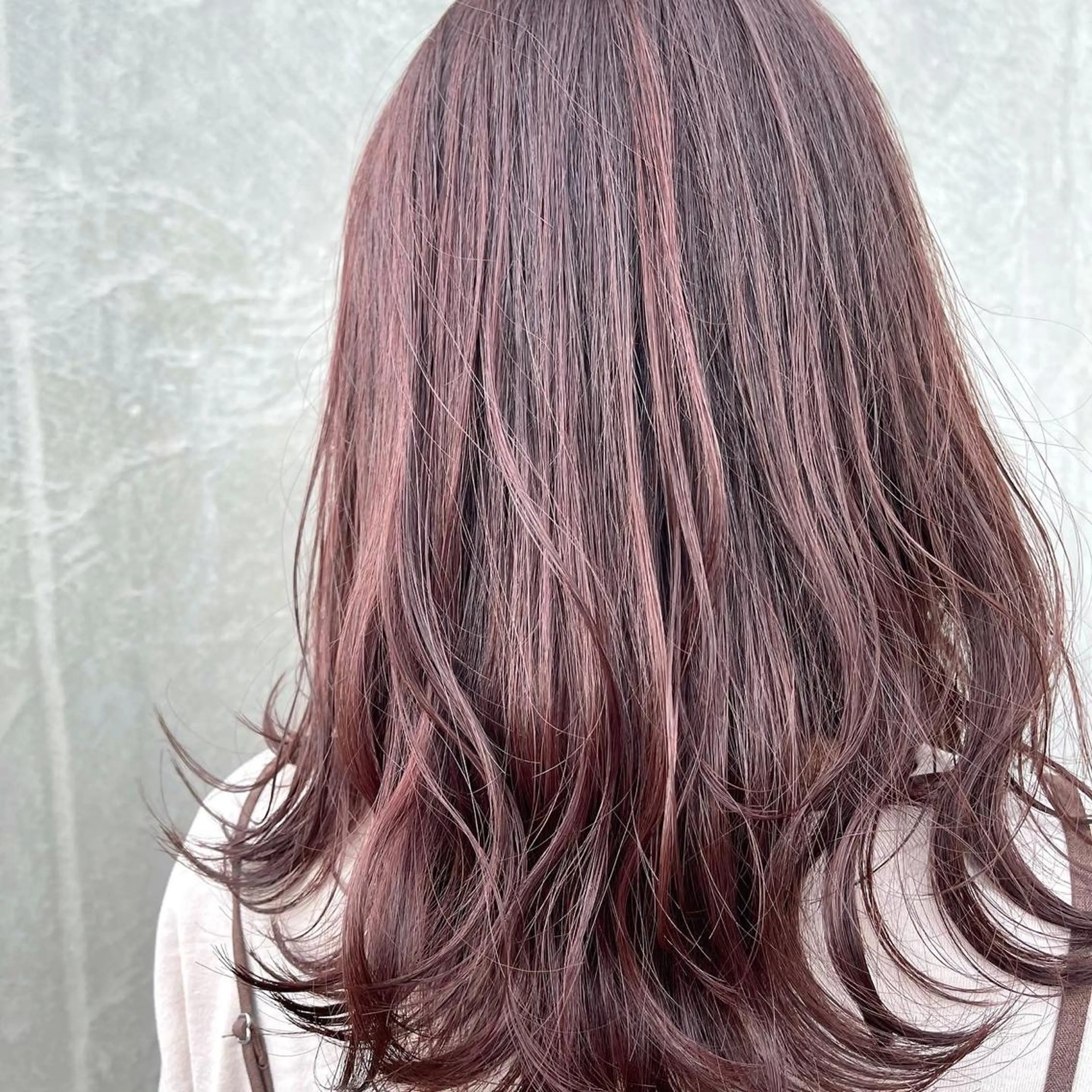 ミディアム カラー カット ヘアカラー トリートメント 一ノ瀬 暁のヘアスタイル