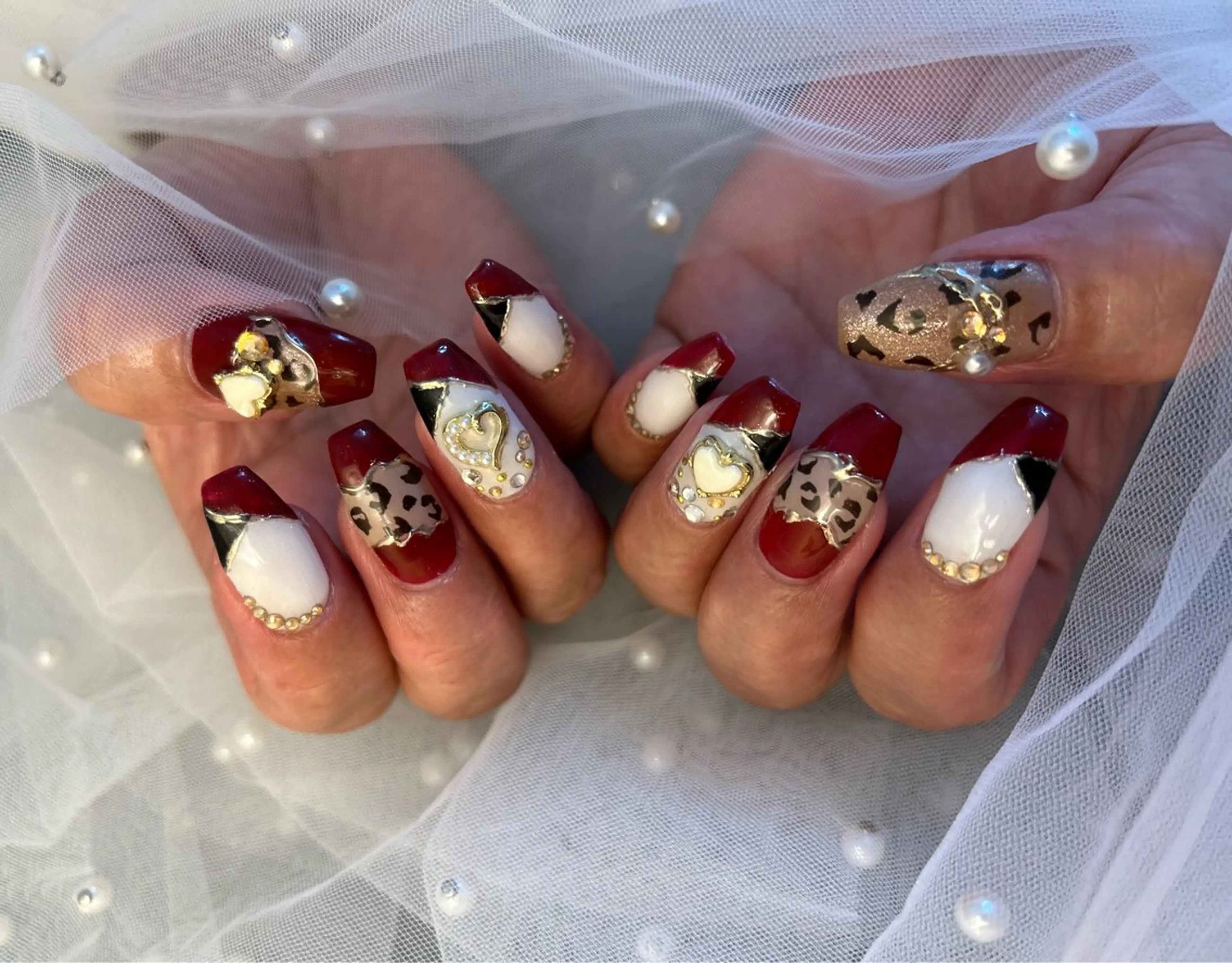 ネイル ハンドネイル フットネイル ✴︎ Delightのネイルデザイン