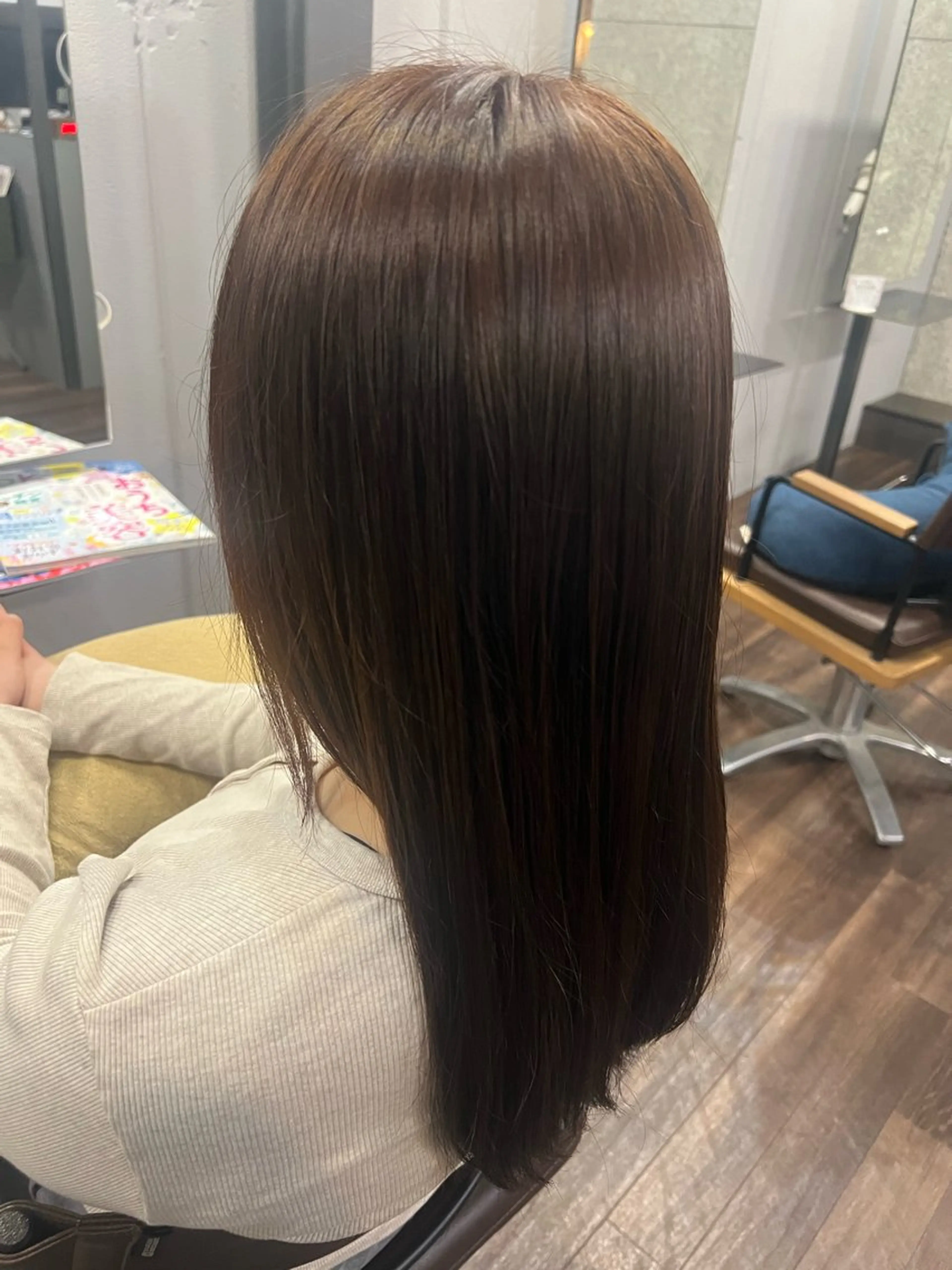 ロング カラー デザインカラー ハイライトカラー ハイトーンカラー ハイライト ヘアカラー トリートメント terra🌈大久保 睦美のヘアスタイル