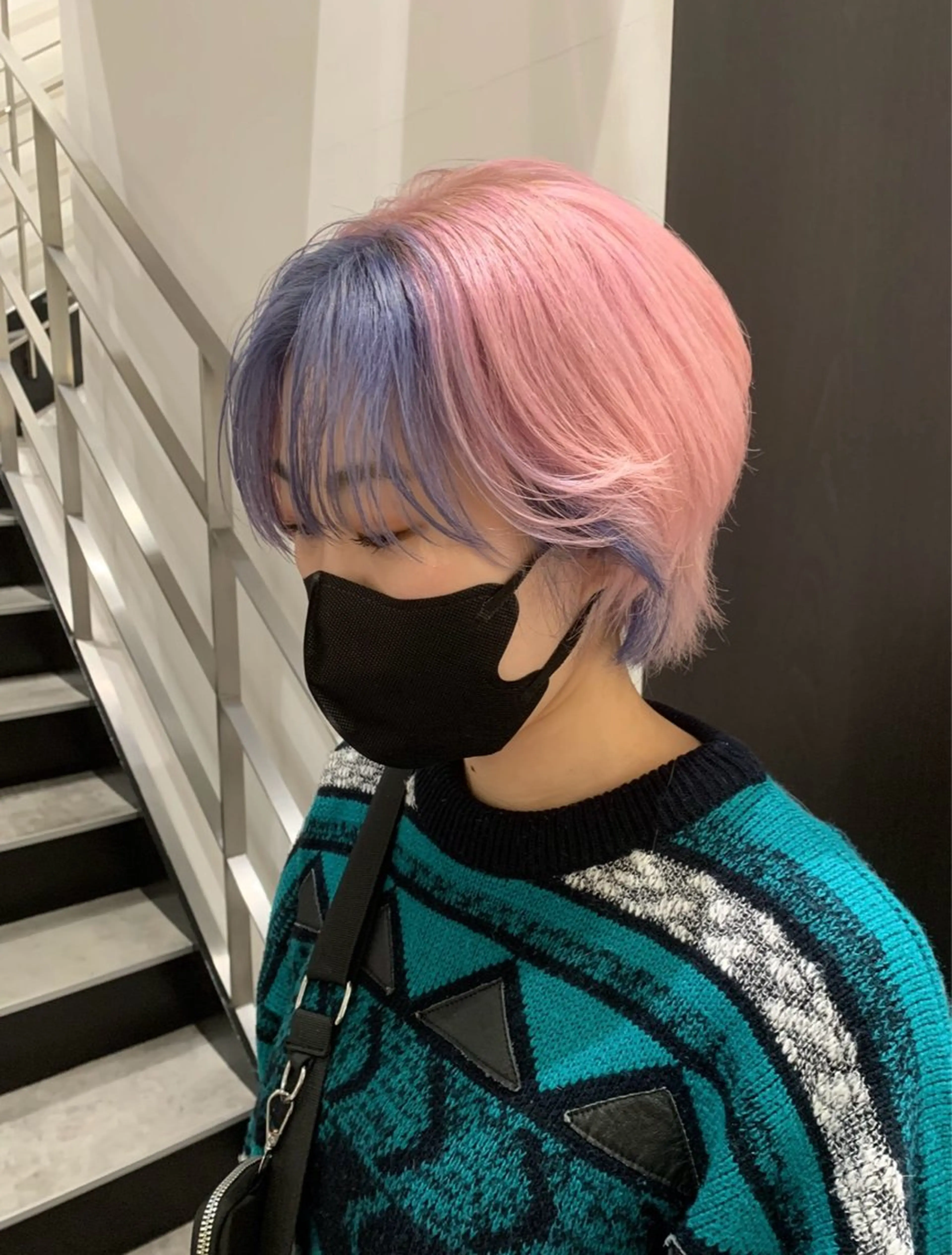 ショート ウルフカット カット ヘアカラー miu （ミユ）のヘアスタイル