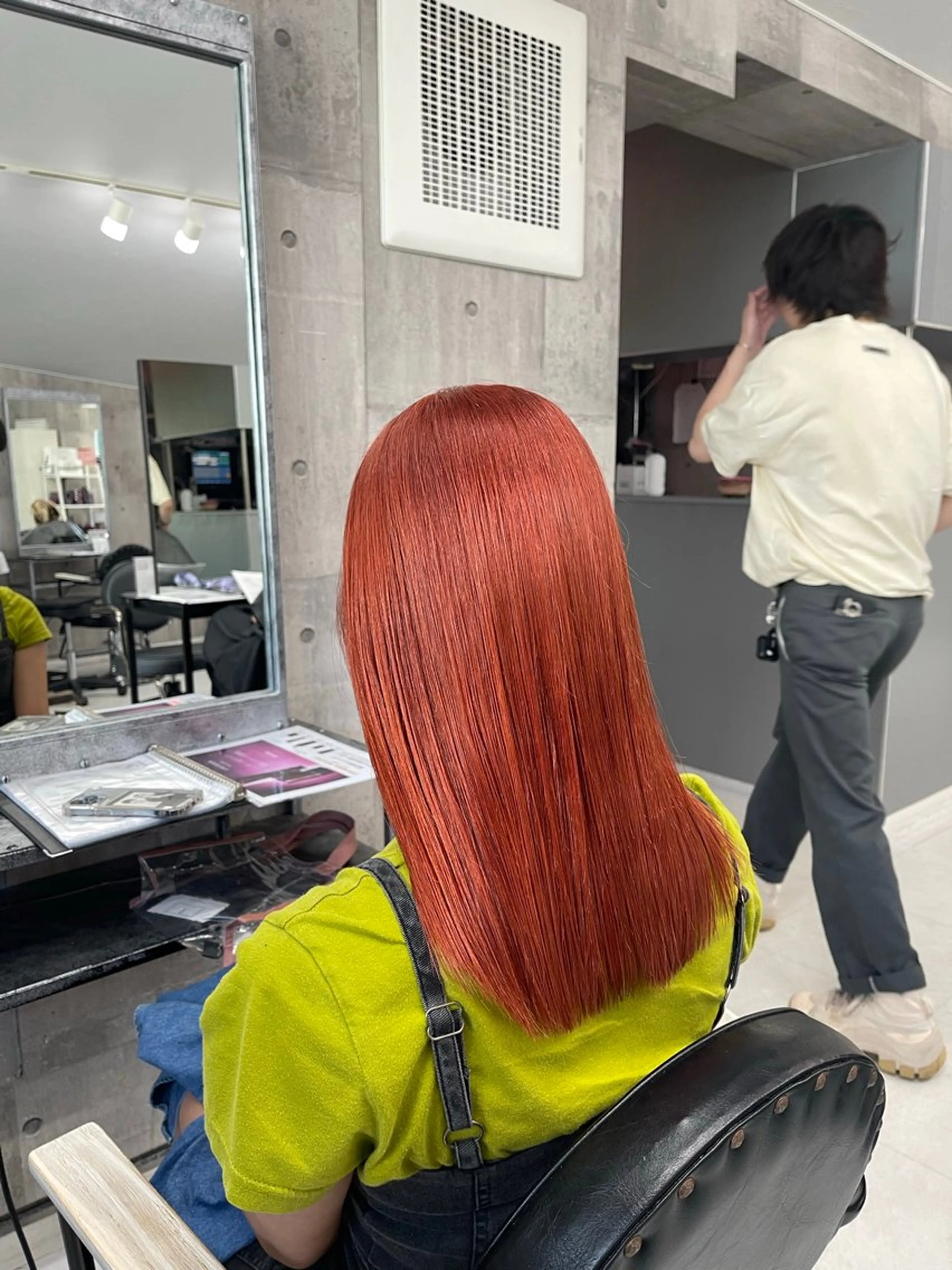 ミディアム カラー パーマ ヘアアレンジ メンズ キッズ レイヤーの魔術師 𓍼takumi𓍼のヘアスタイル