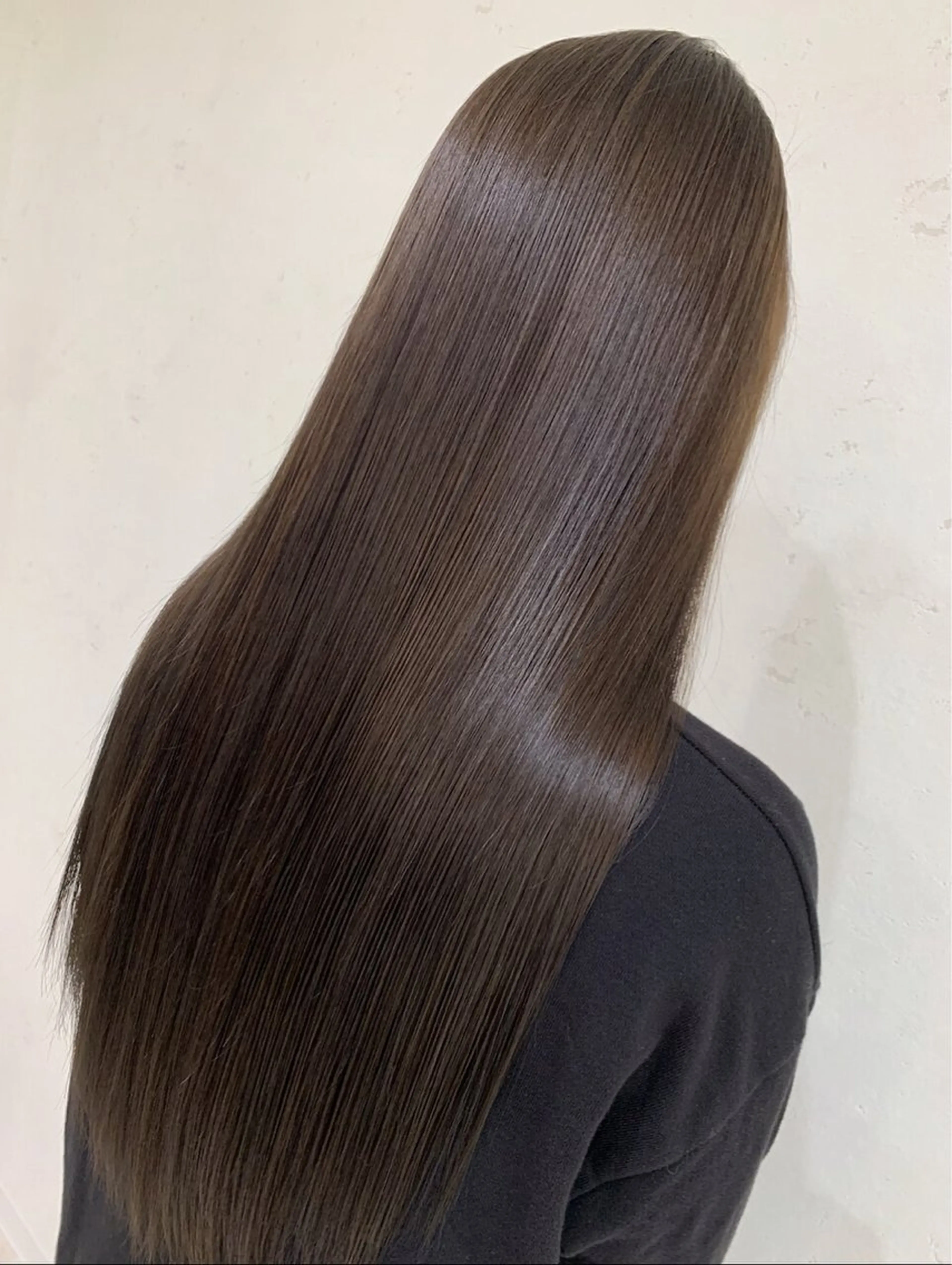 セミロング カット 縮毛矯正 トリートメント 水原　悠吾 ELISS　ブリーチのヘアスタイル