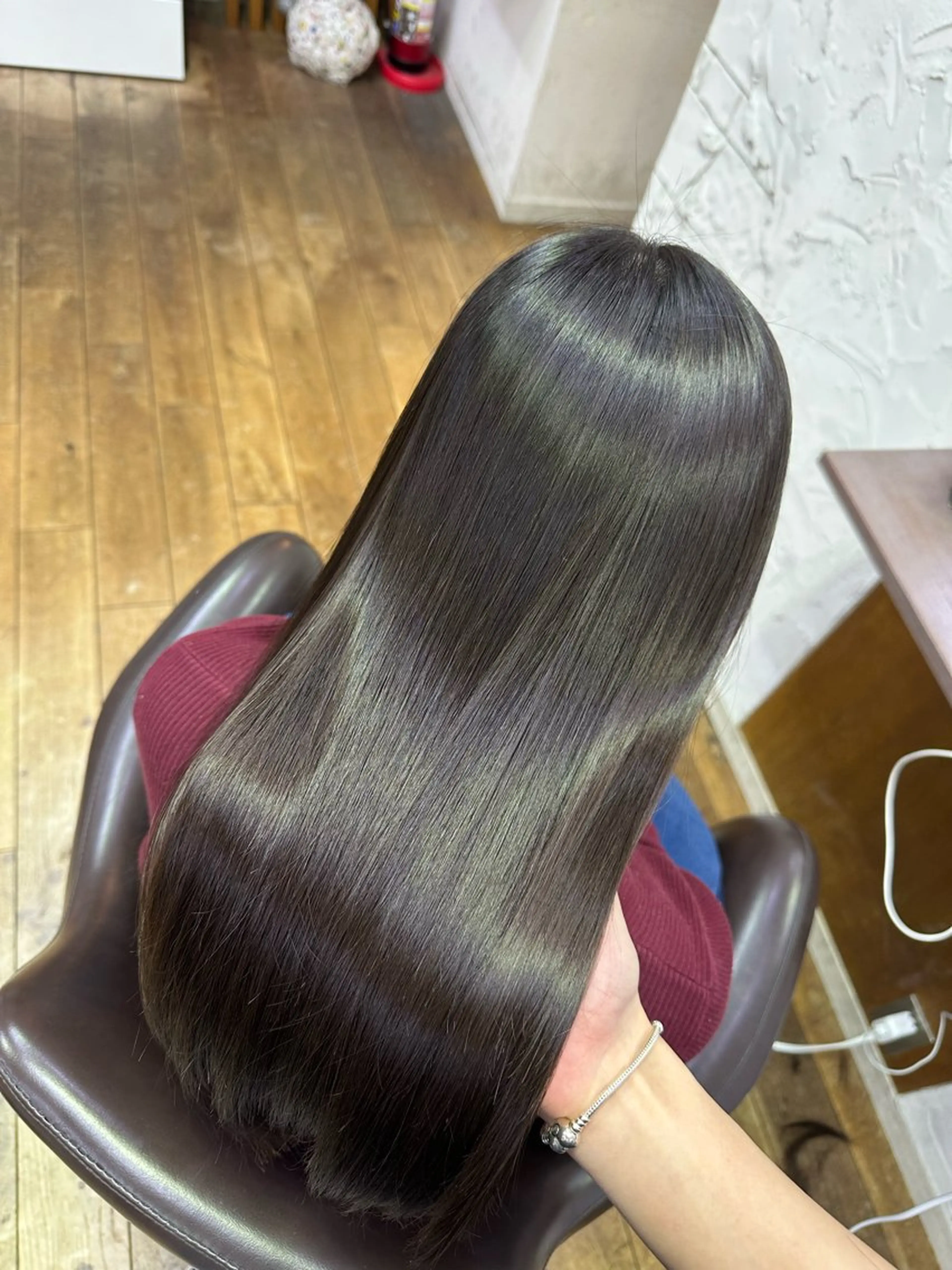 ロング カット 縮毛矯正 トリートメント 🩷PEEQS吉田 愛梨🩷のヘアスタイル