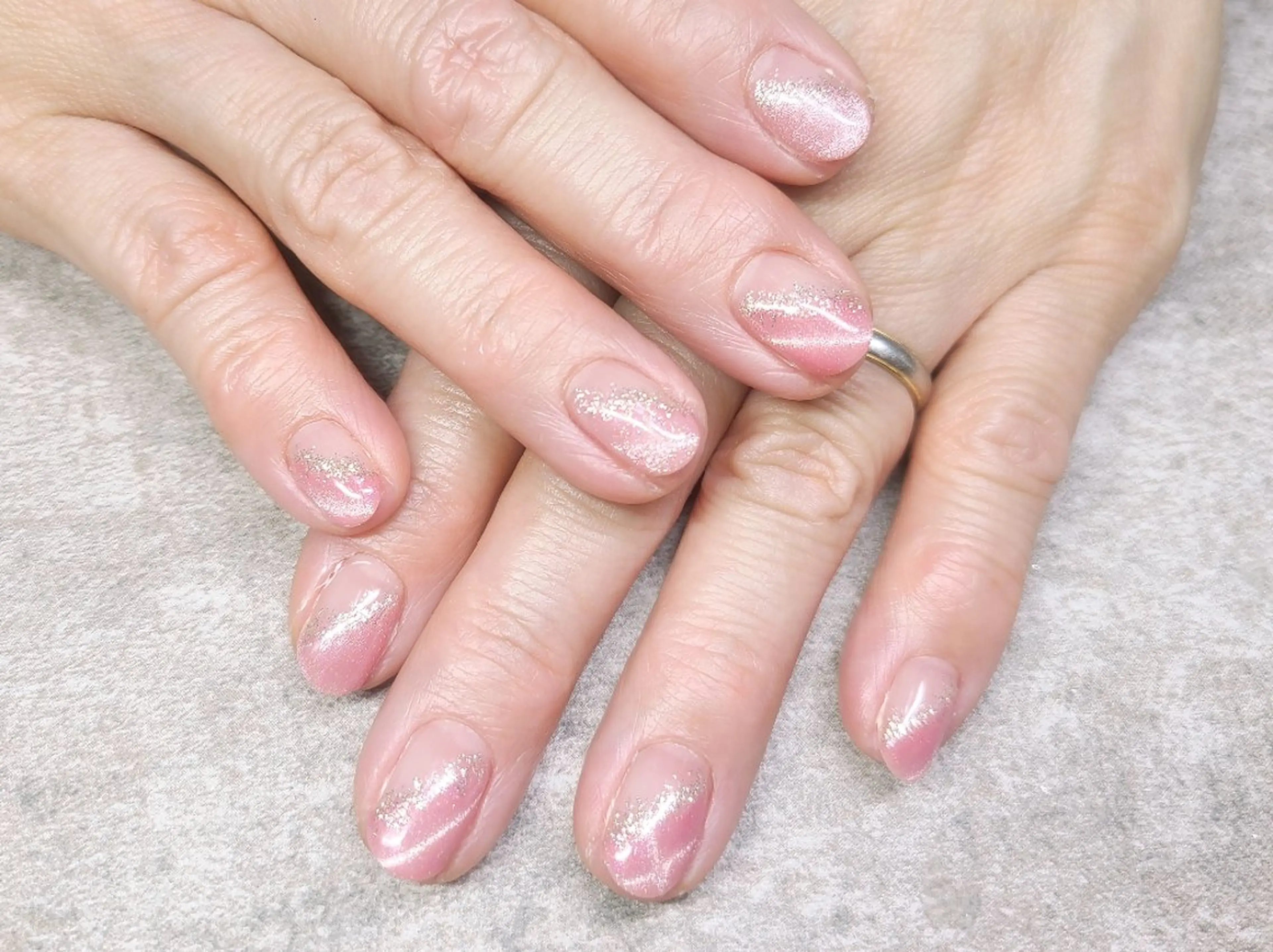 ネイル フレンチネイル マグネットネイル 斜めフレンチ ハンドネイル Coquille ネイル　ハセガワのネイルデザイン