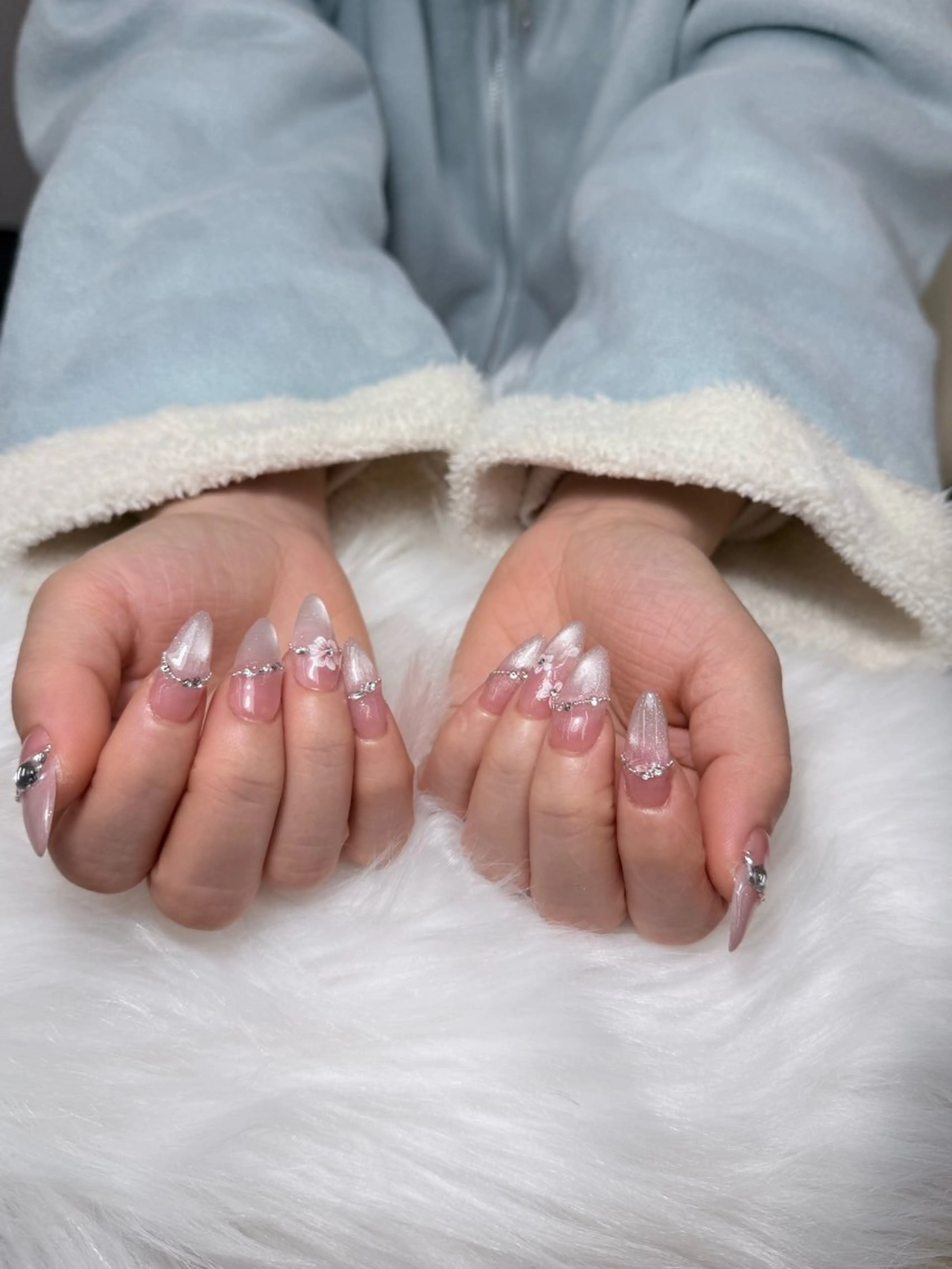 ネイル AKINA NAILのネイルデザイン