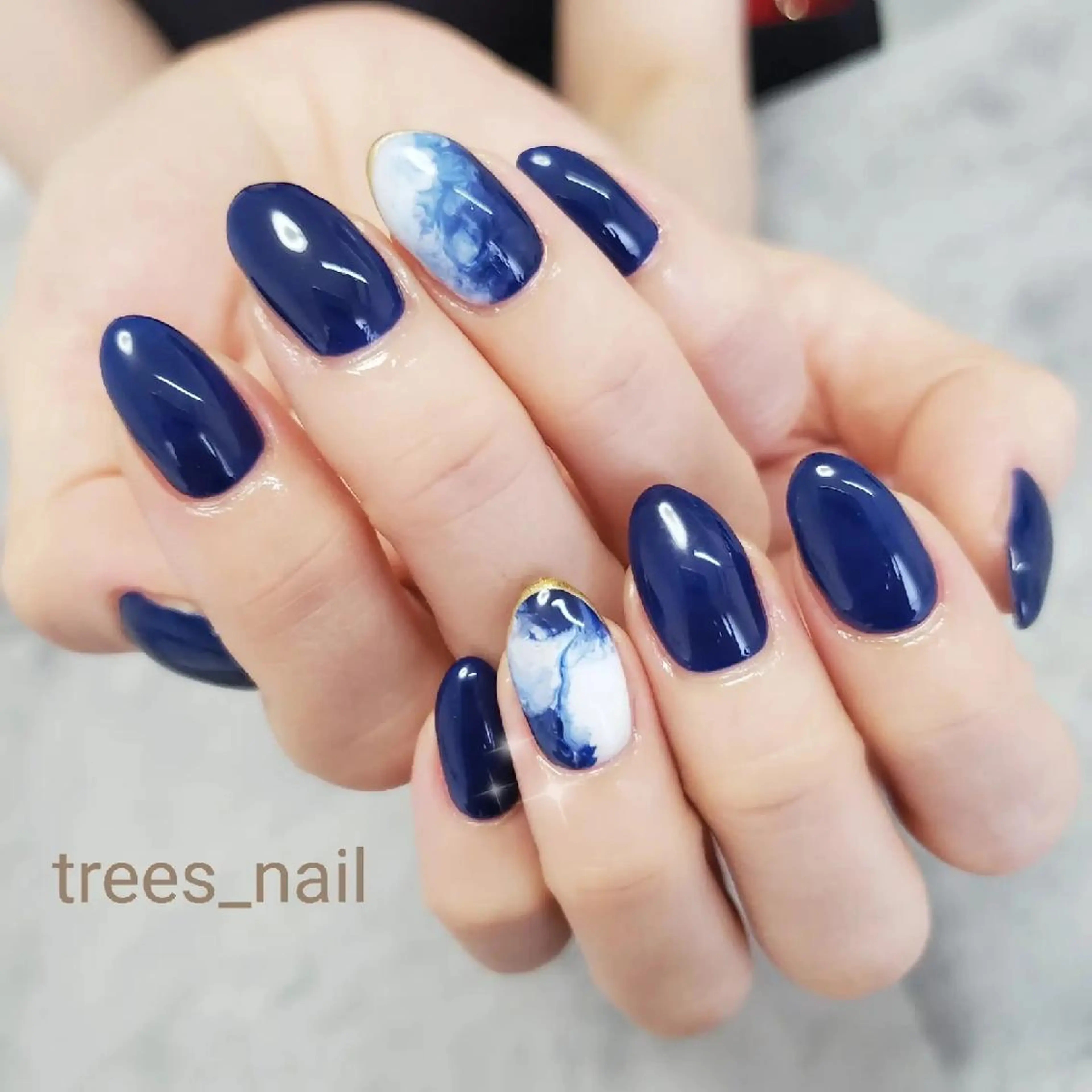 ネイル アートネイル ブルー ニュアンスネイル 夏ネイル ハンドネイル フットネイル trees_ nailのネイルデザイン
