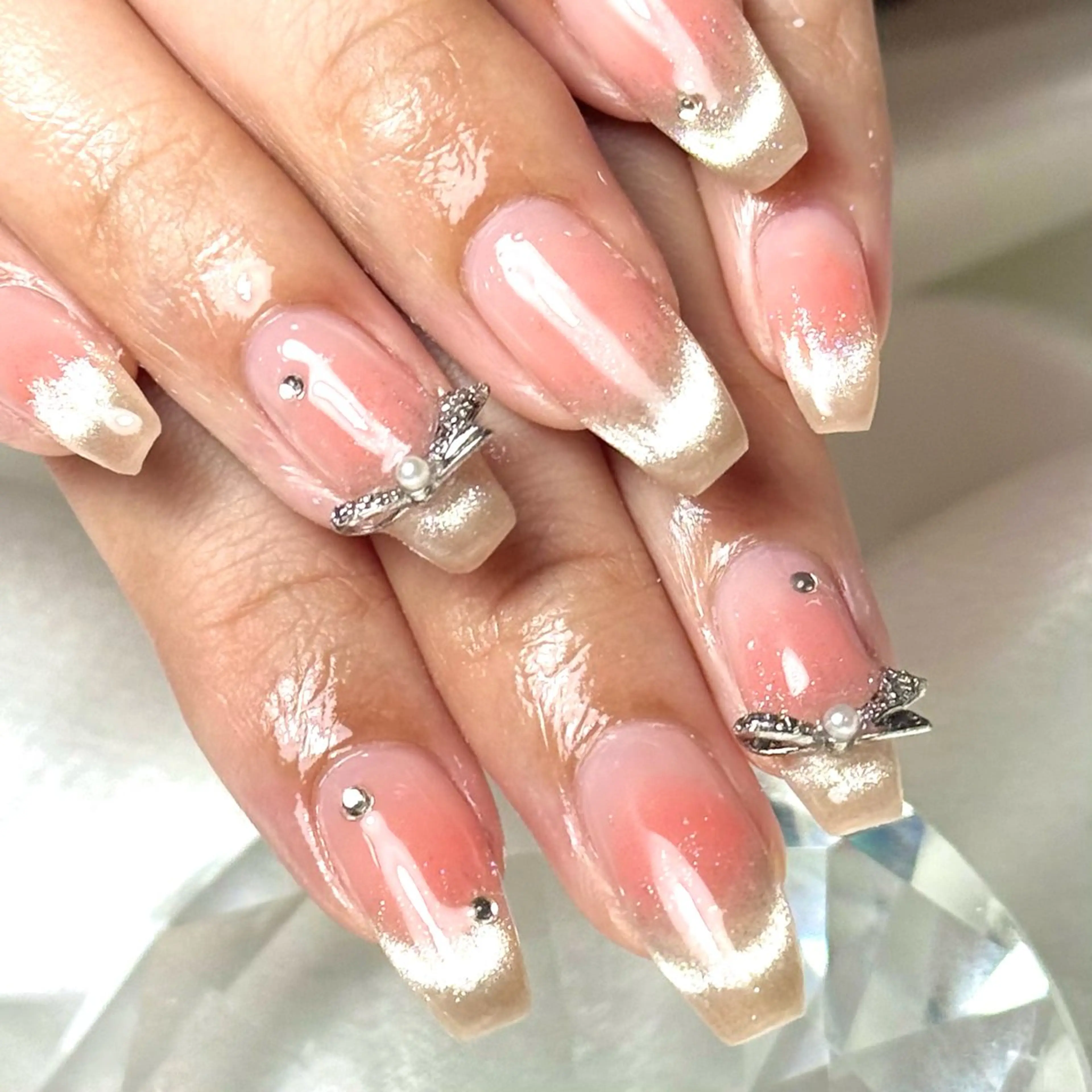 ネイル ルシイ🎀新宿長さ 出しパーツ専門店のネイルデザイン