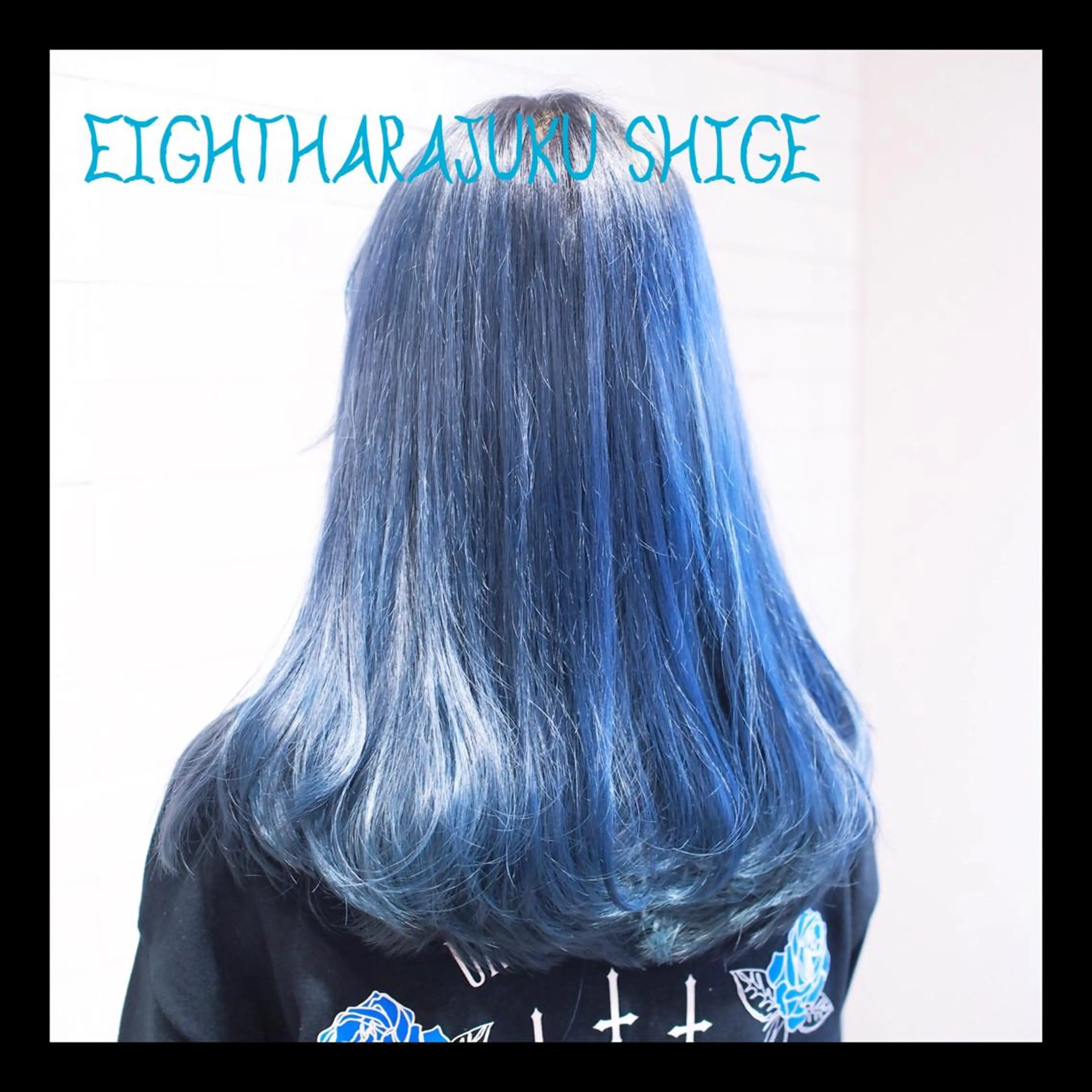 ロング カラー ブルーカラー 及川シゲル 髪質改善講師のヘアスタイル