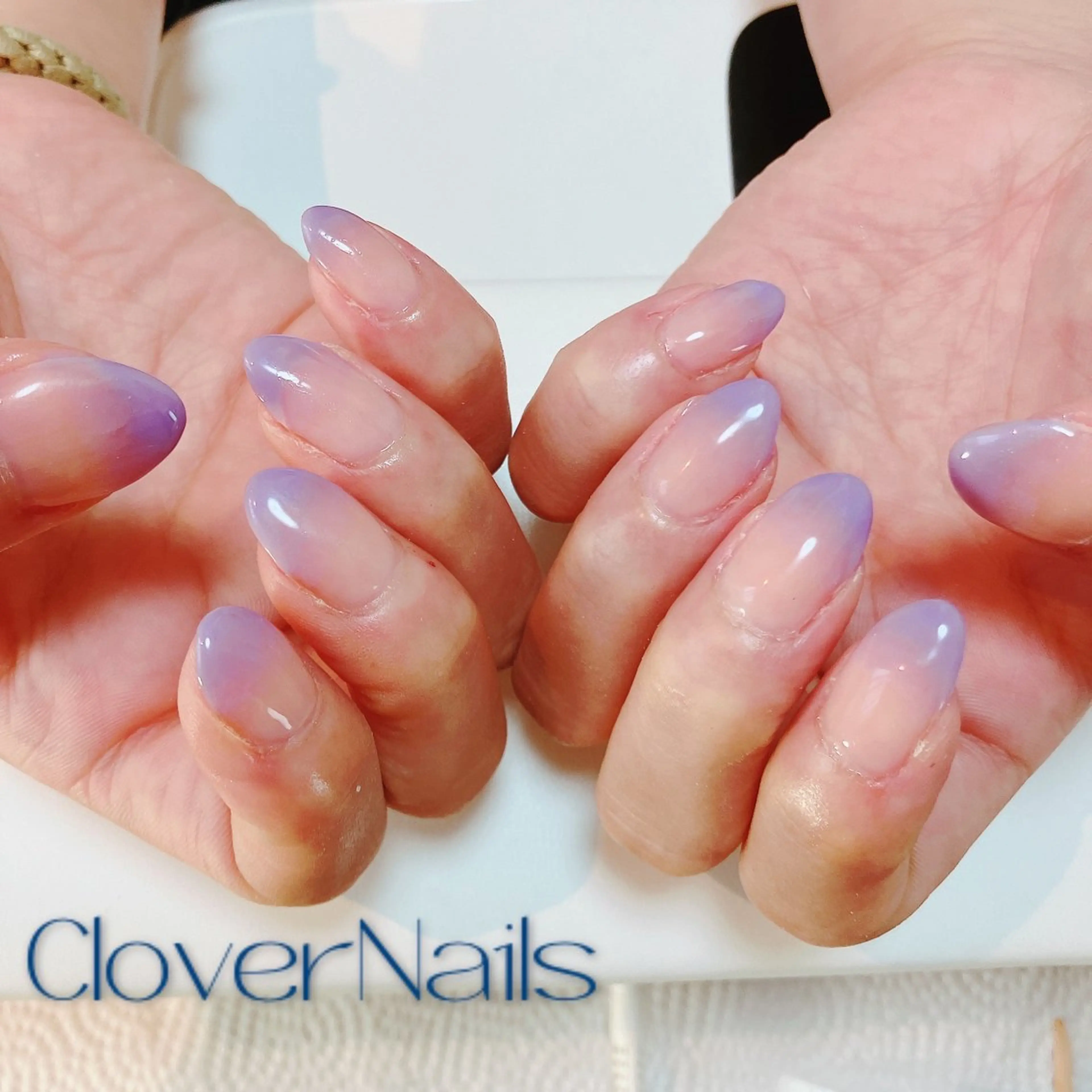 ネイル グラデーション ハンドネイル 自宅ネイルサロン クロバーネイルのネイルデザイン