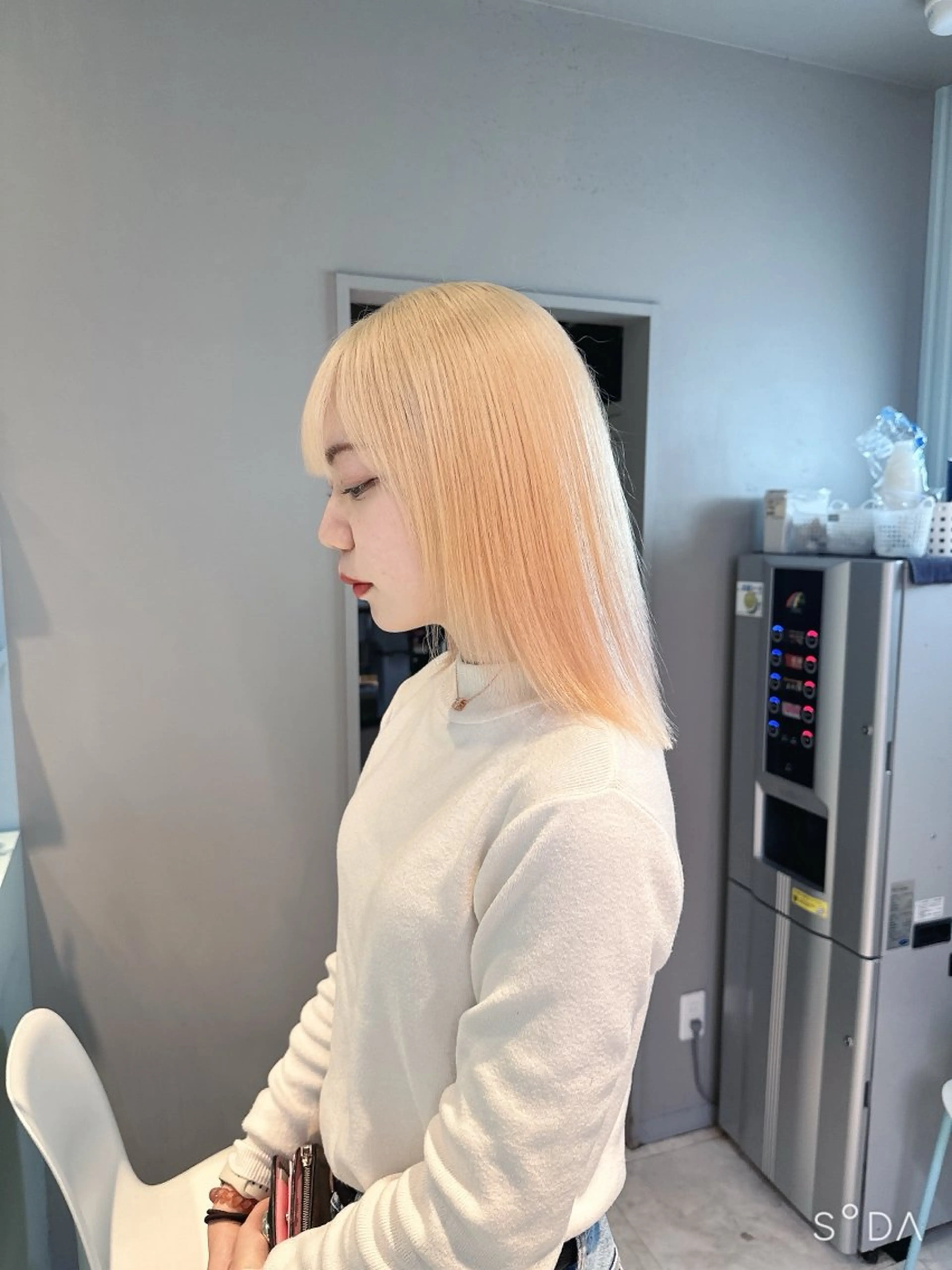 ミディアム カラー 🪄池袋ハイトーン 🪄ブリーチカラーのヘアスタイル