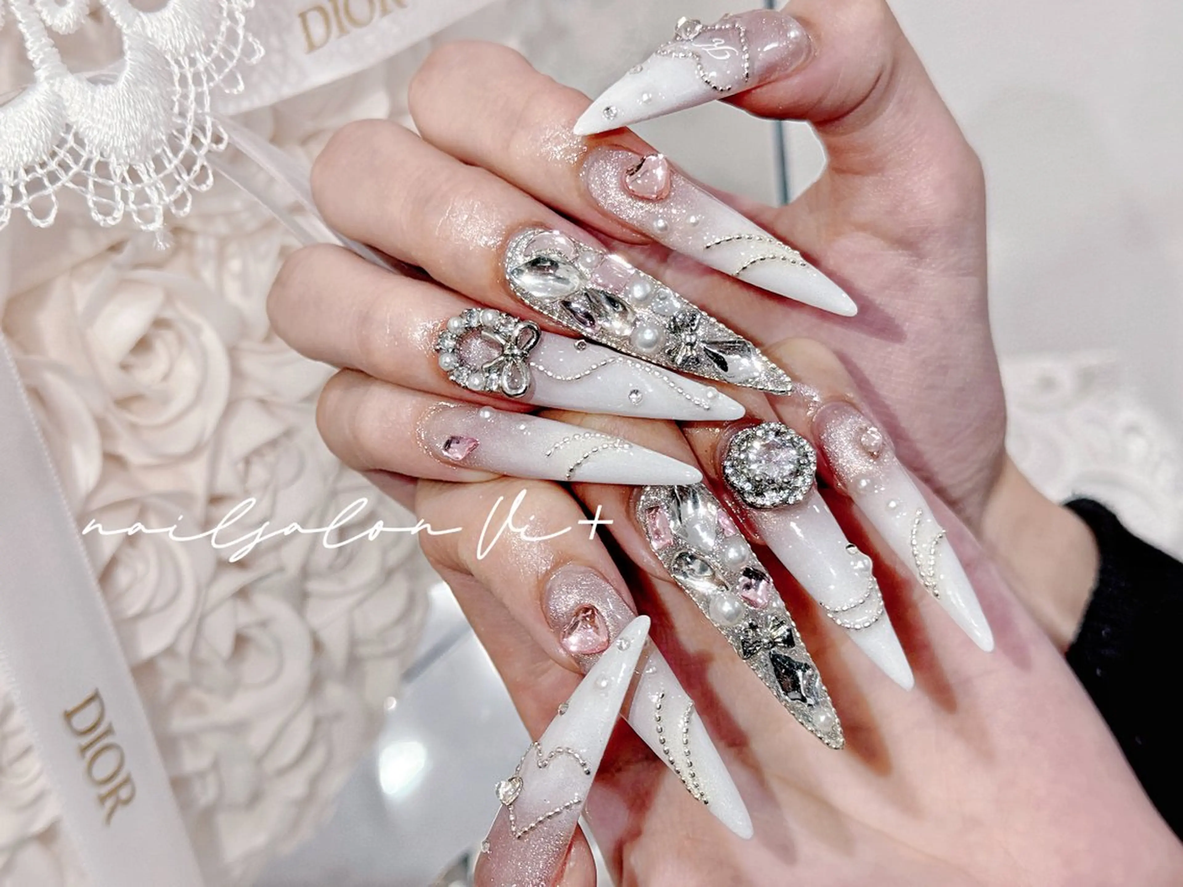 ネイル ハンドネイル ✨Nailsalon Vi+✨のネイルデザイン