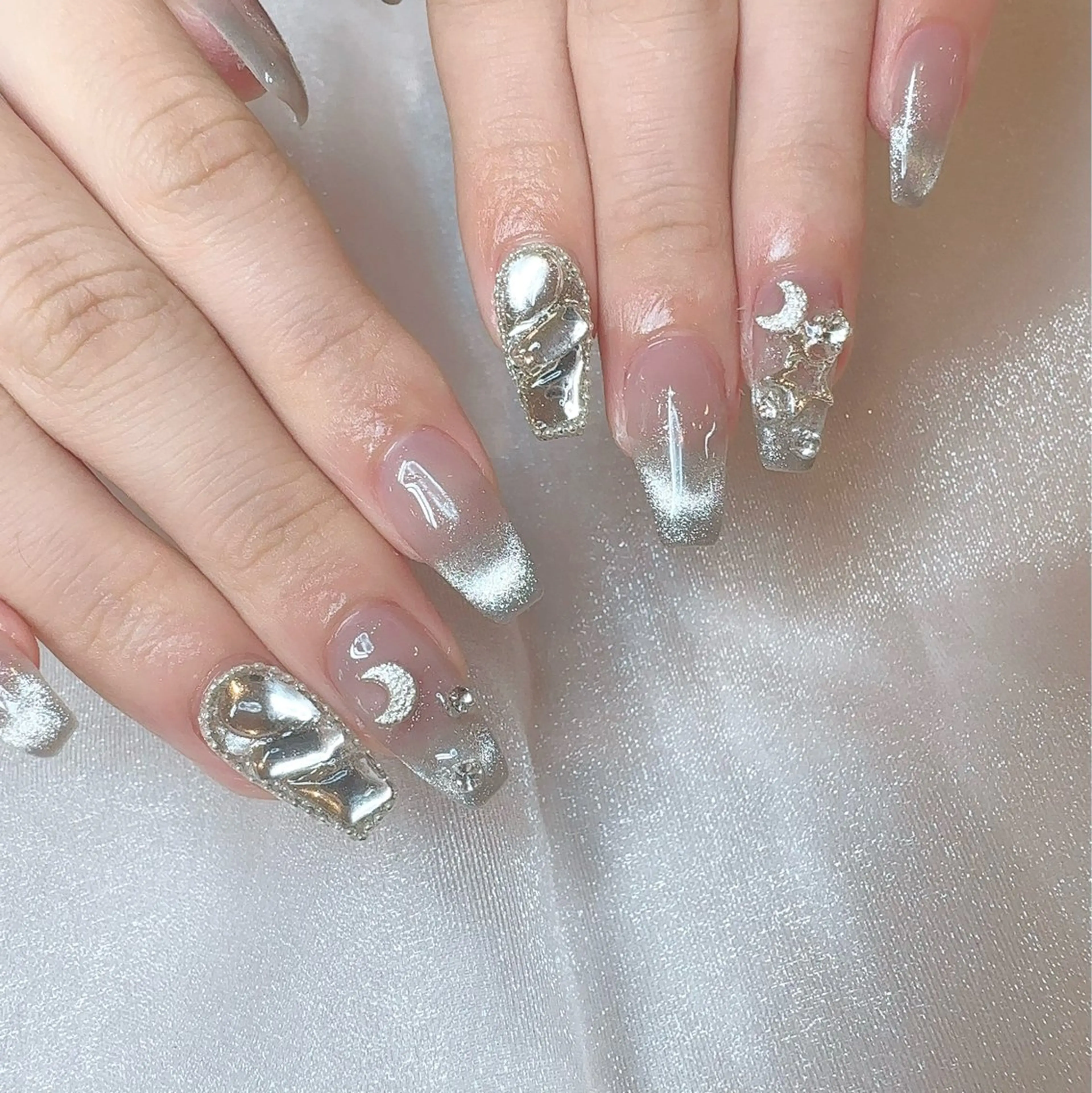 【ジェル】《オフ有》付け放題(オフ、ケア、指名料込み)の写真