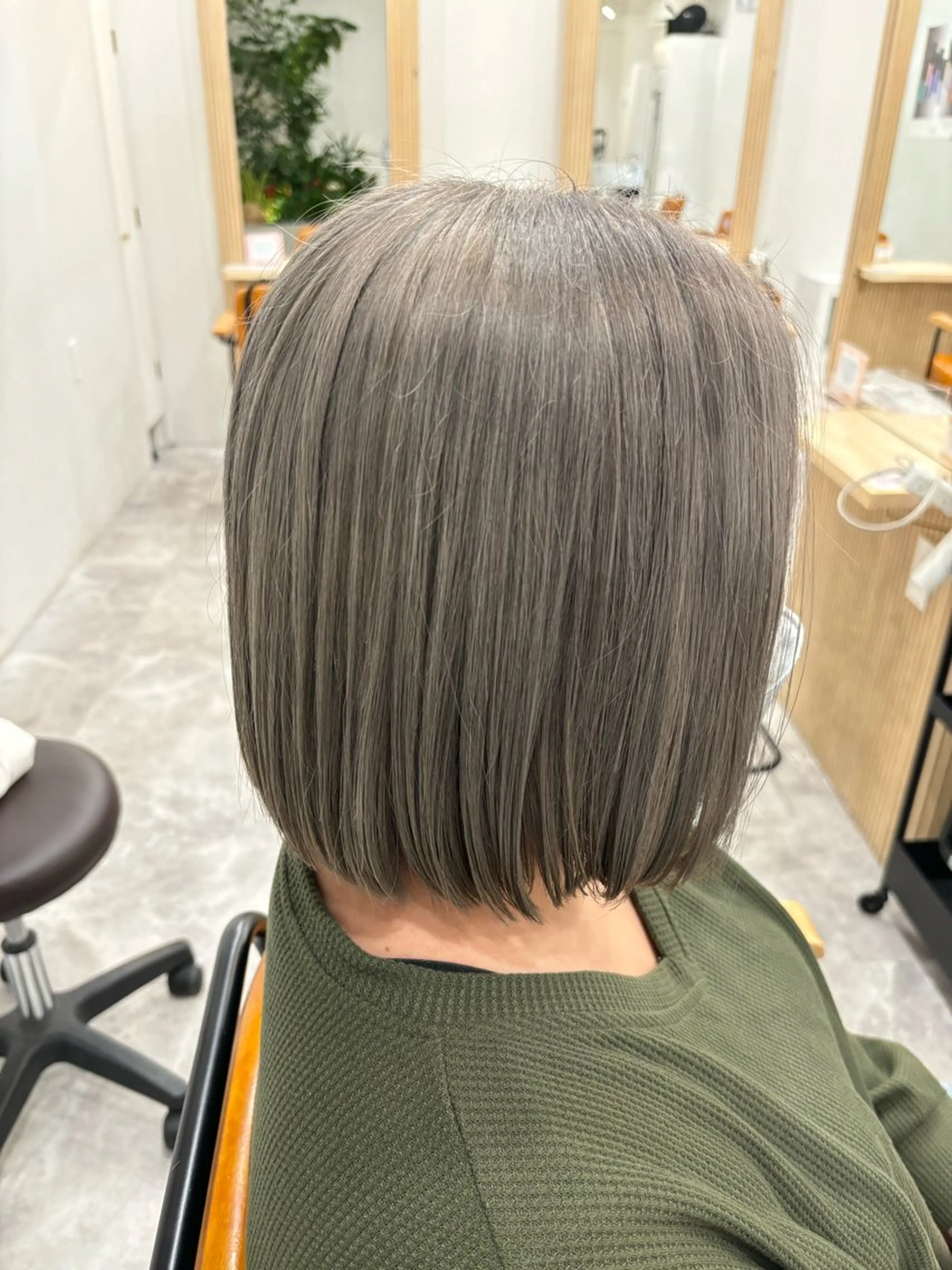 ミディアム ボブ カット ヘアカラー トリートメント ❄️中野侑香❄️ ハイライト/ブリーチのヘアスタイル