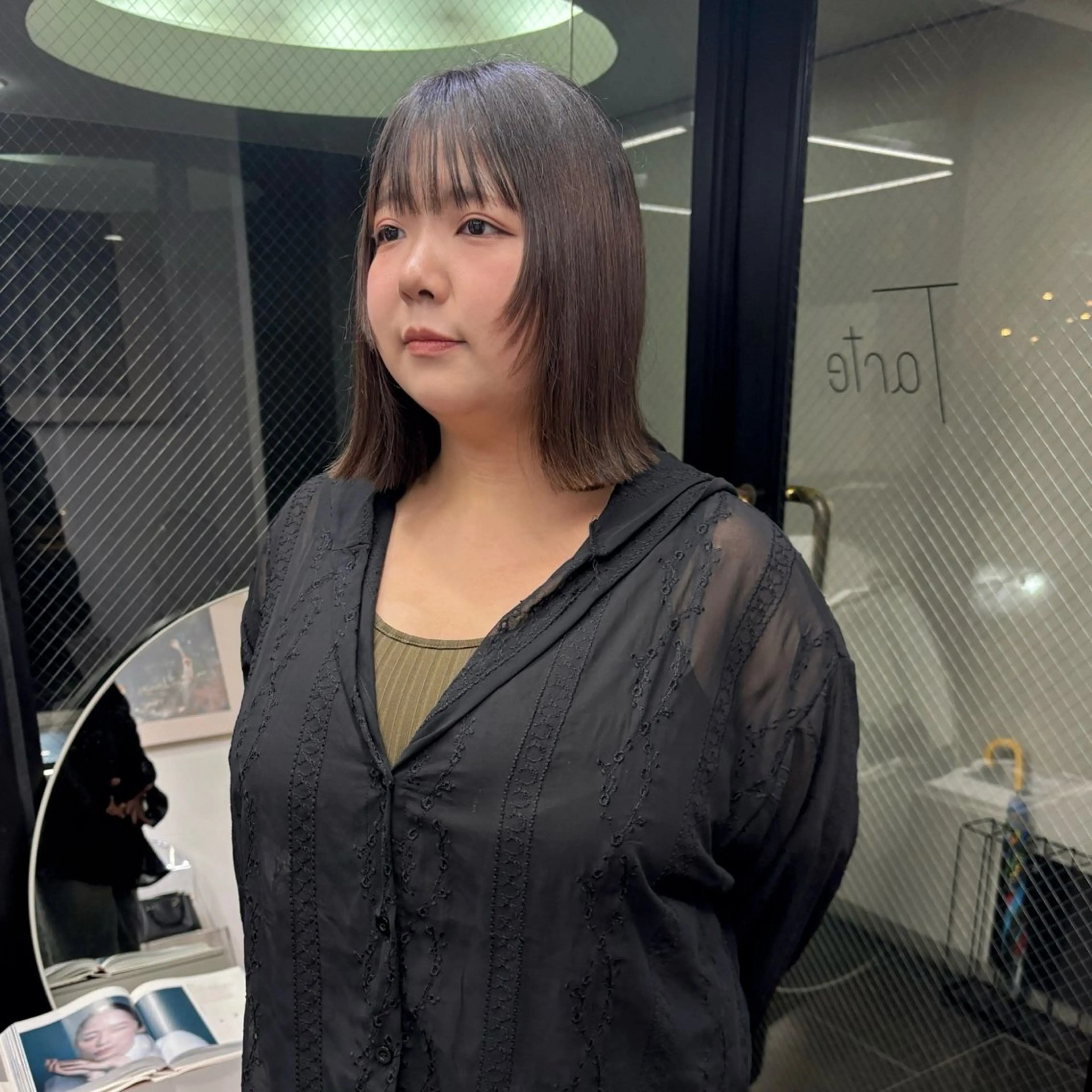 ミディアム ボブ 顔周りカット ウルフカット 柔らかストレートと ツヤカラー/和田陽向のヘアスタイル