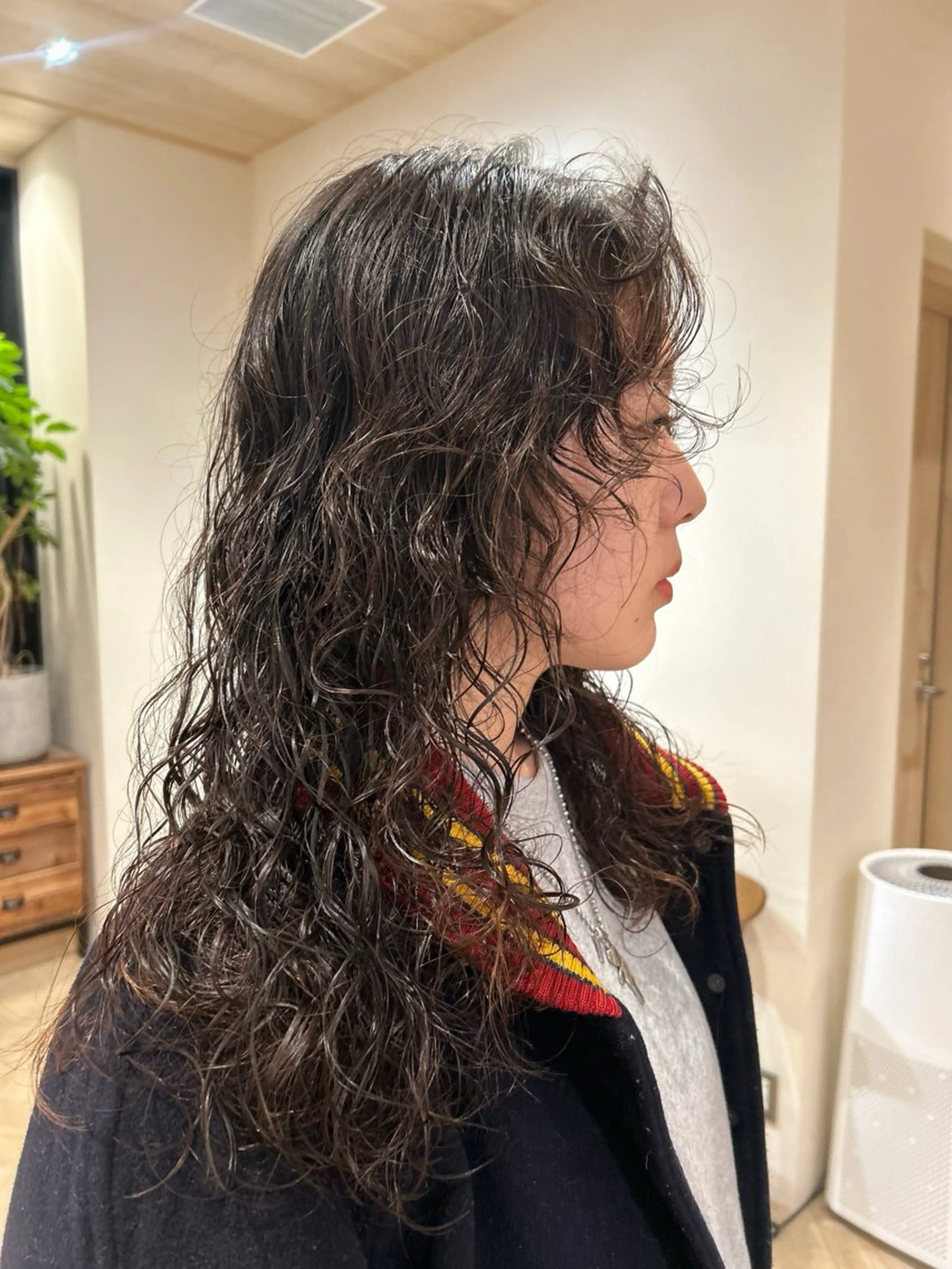 ロング パーマ くせ毛 ロング ボブ・レイヤー ・パーマ【iri】のヘアスタイル