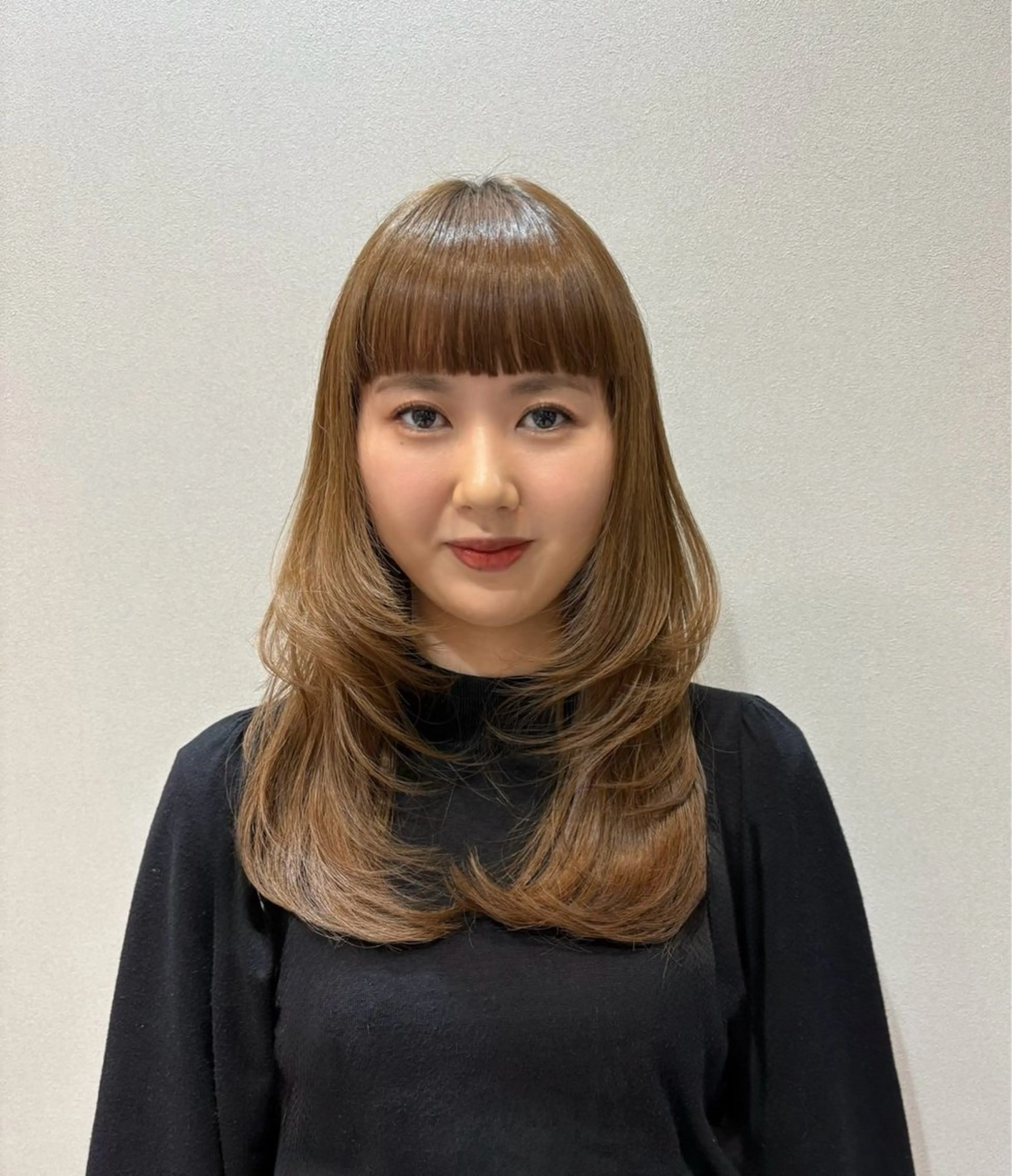 ロング カット 赤池 日菜子のヘアスタイル