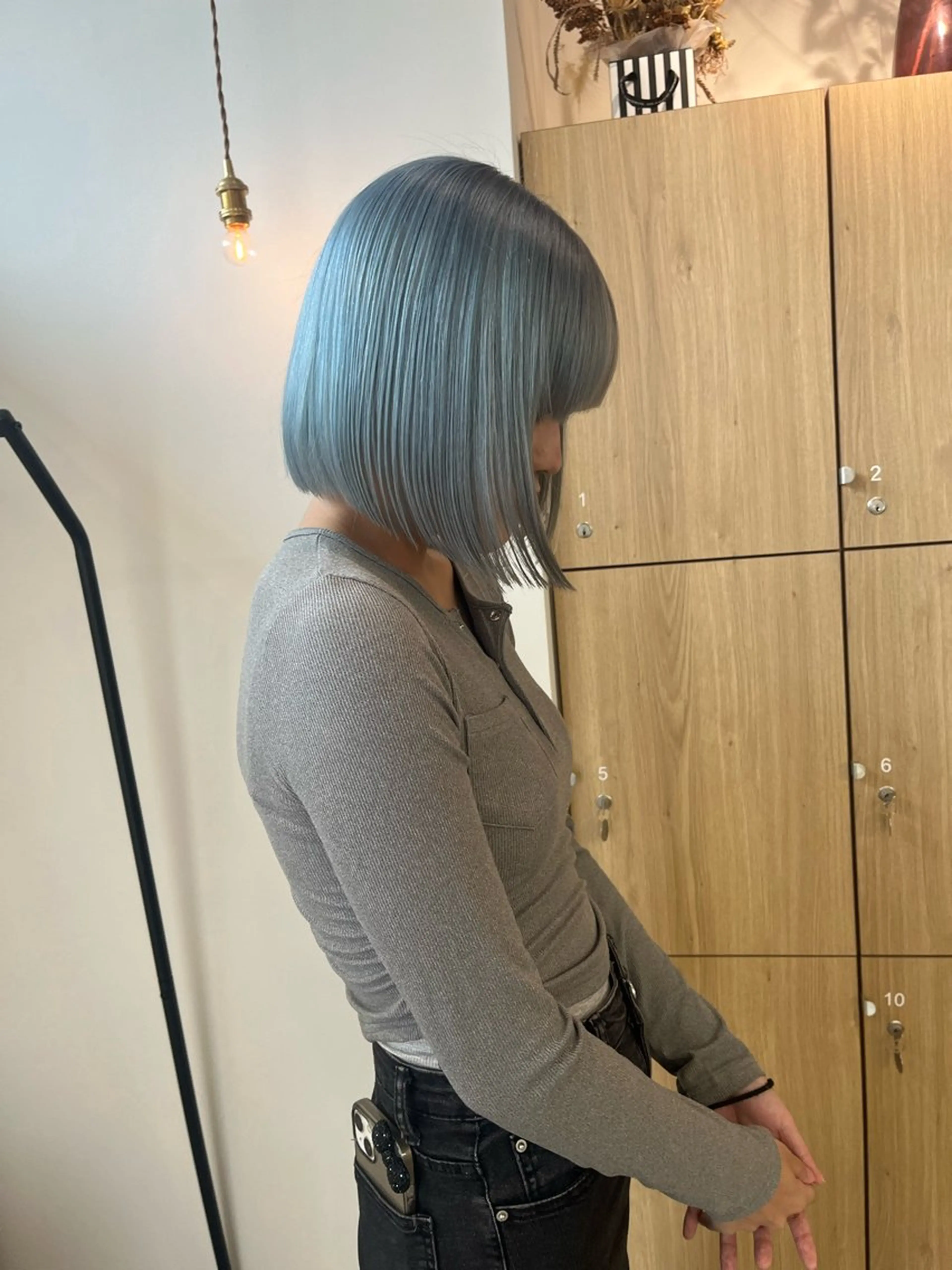 ミディアム カラー バレイヤージュ ブリーチ ブロンド ブルーカラー ケアブリーチ 小田 輝太郎/ブリーチのヘアスタイル