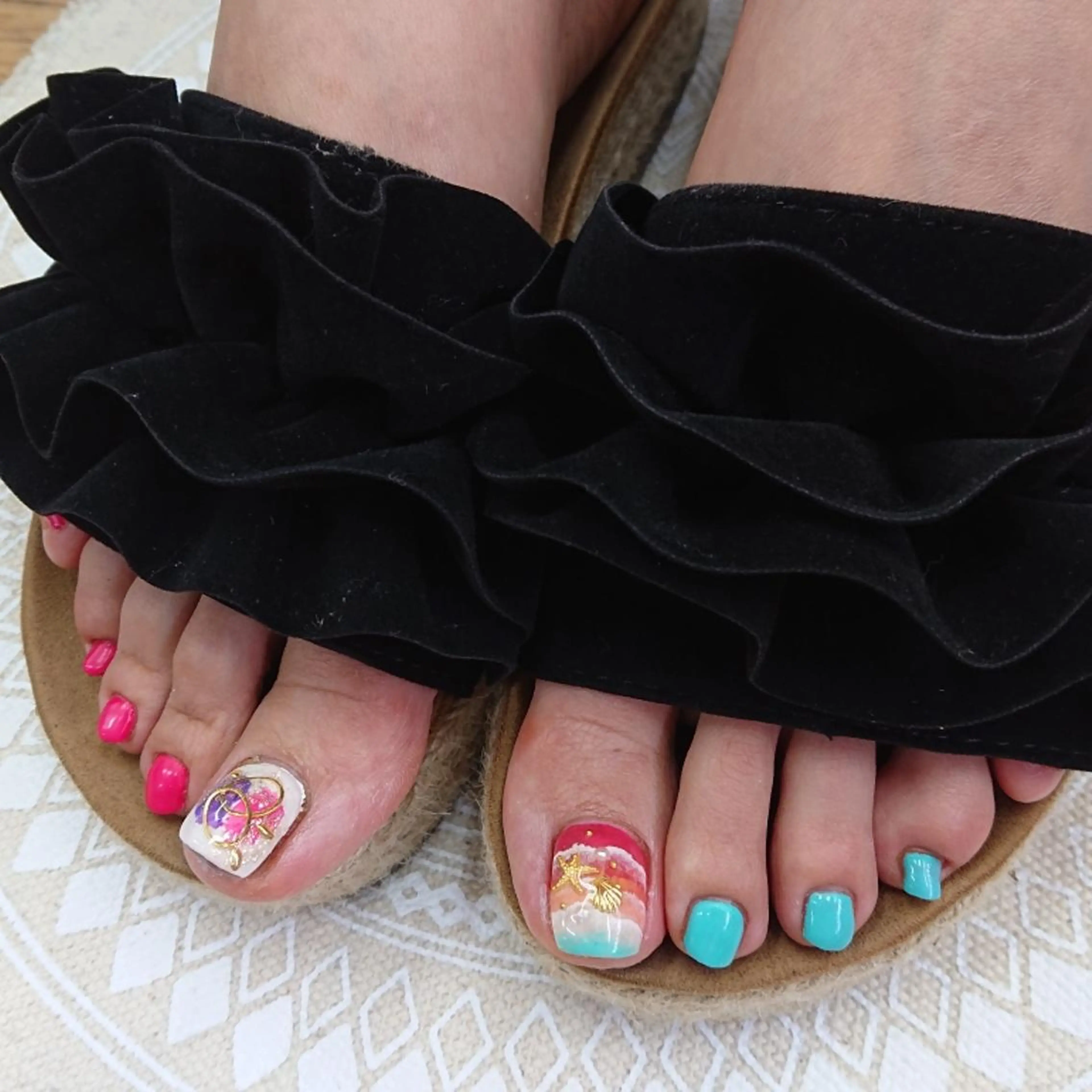 ネイル アートネイル フットネイル ジェルネイル トミー ワイのネイルデザイン