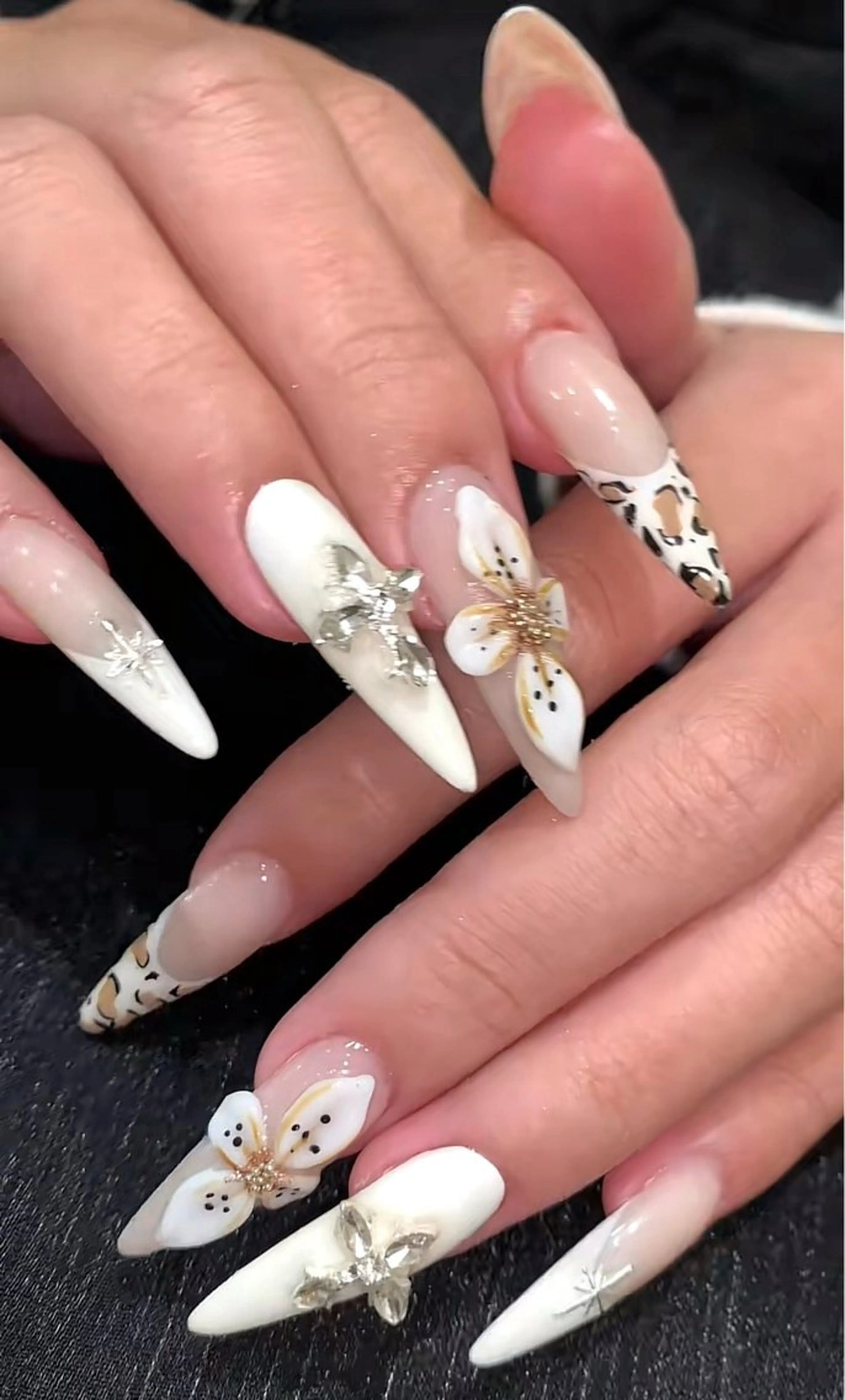 ネイル アートネイル ボルドー フレンチネイル ジェルネイル 氷ネイル・うるうるネイル ハンドネイル H.baby Nail Salonのネイルデザイン