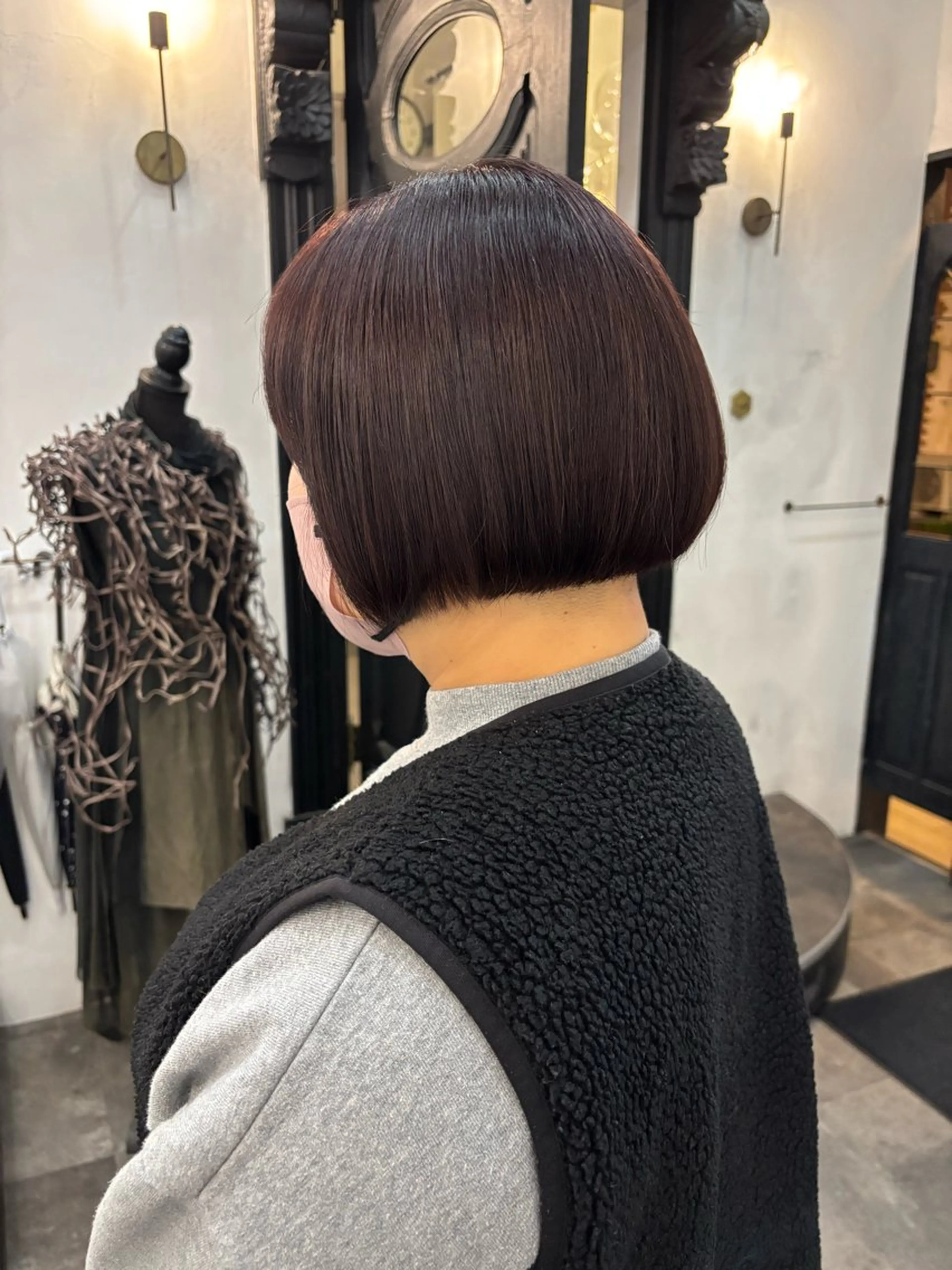 ショート ボブ comeghead 琴音のヘアスタイル