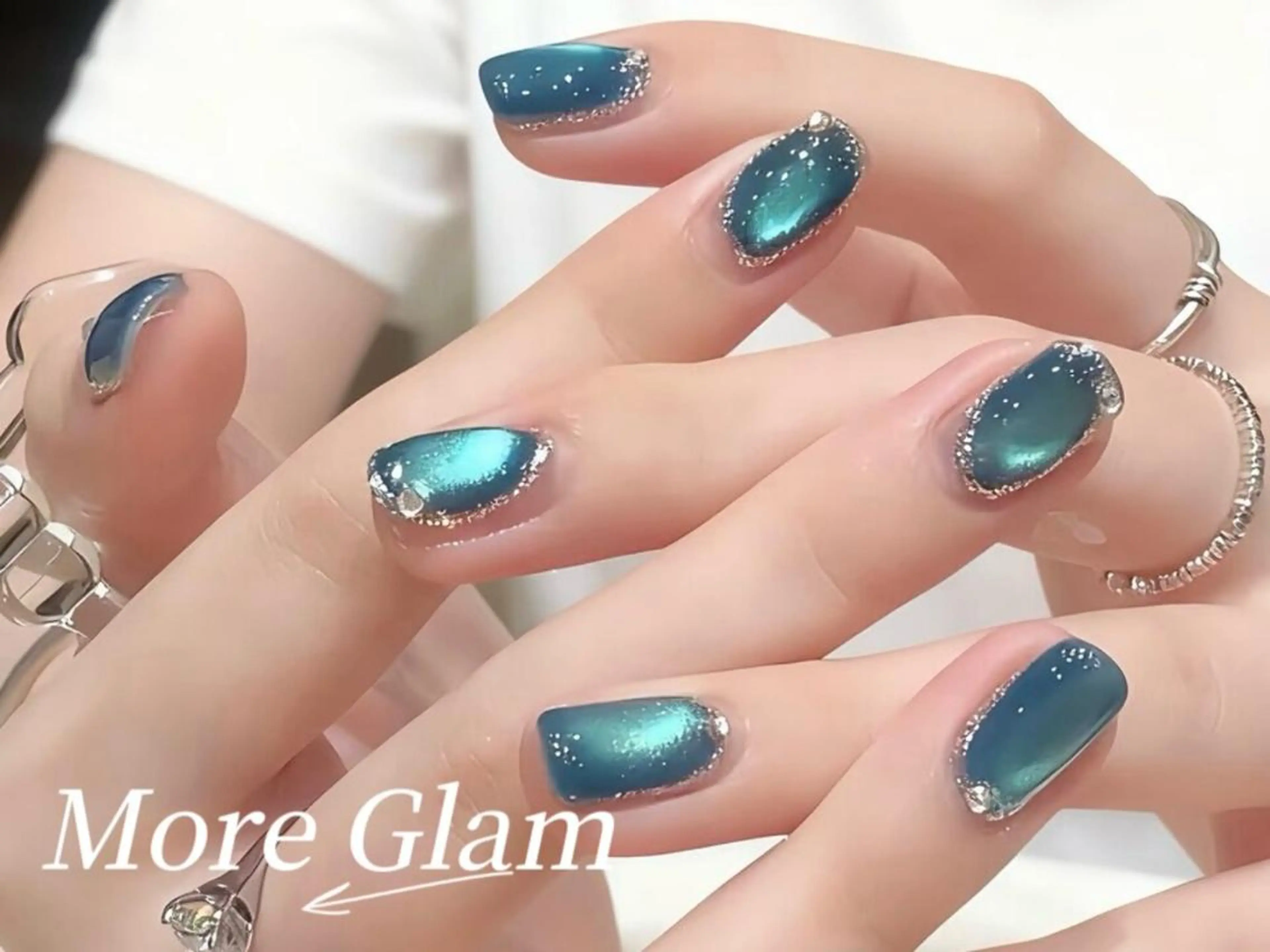 ネイル 長さ出し フットネイル フレンチネイル ジェルネイル ガラスフレンチ MoreGlam ネイルのネイルデザイン