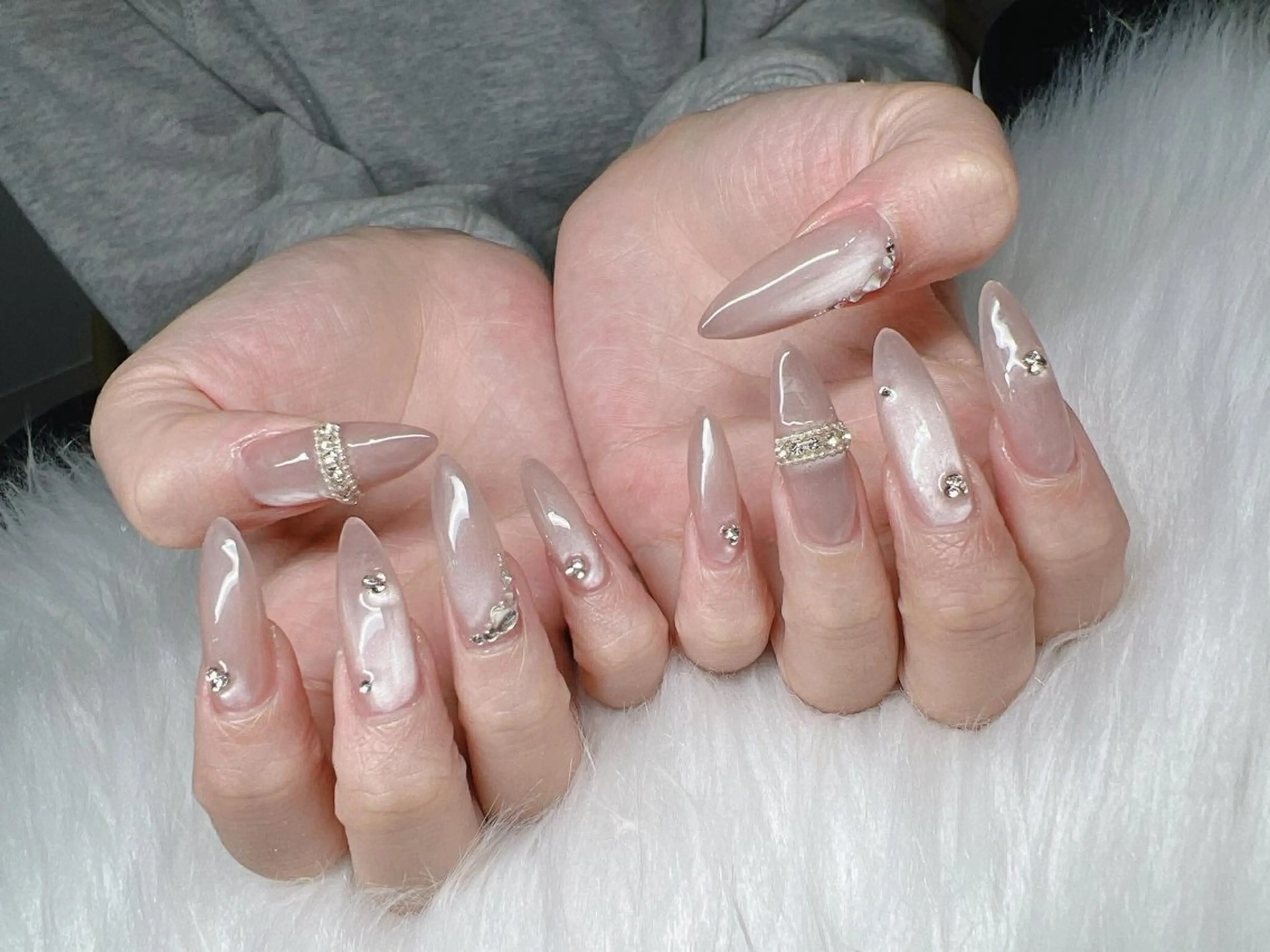 ネイル 長さ出し グラデーション 卒業式 キラキラネイル マグネットネイル ハンドネイル Lee Nailsのネイルデザイン