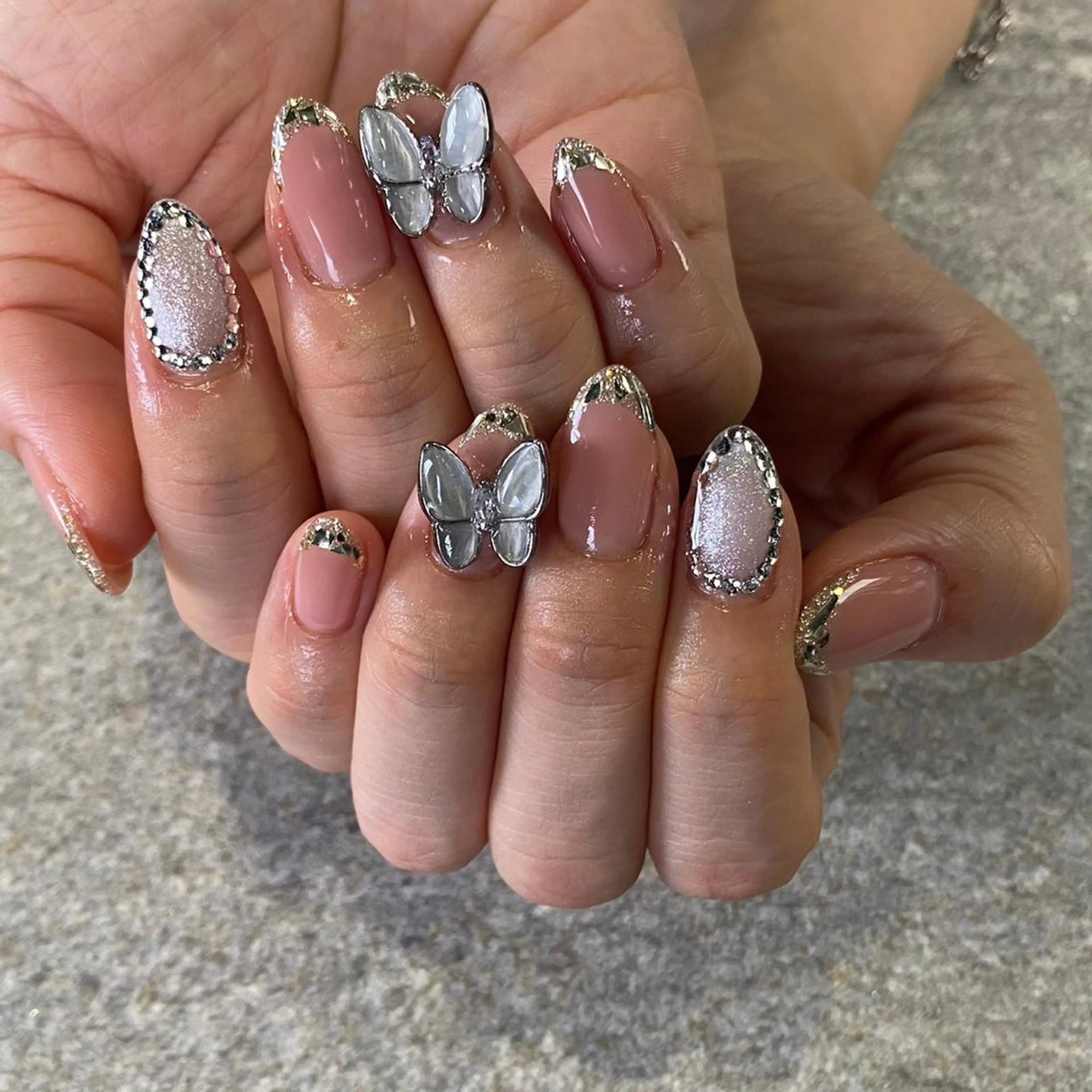 ネイル 【やり放題専門店】 スカルプ＆長さ出しのネイルデザイン