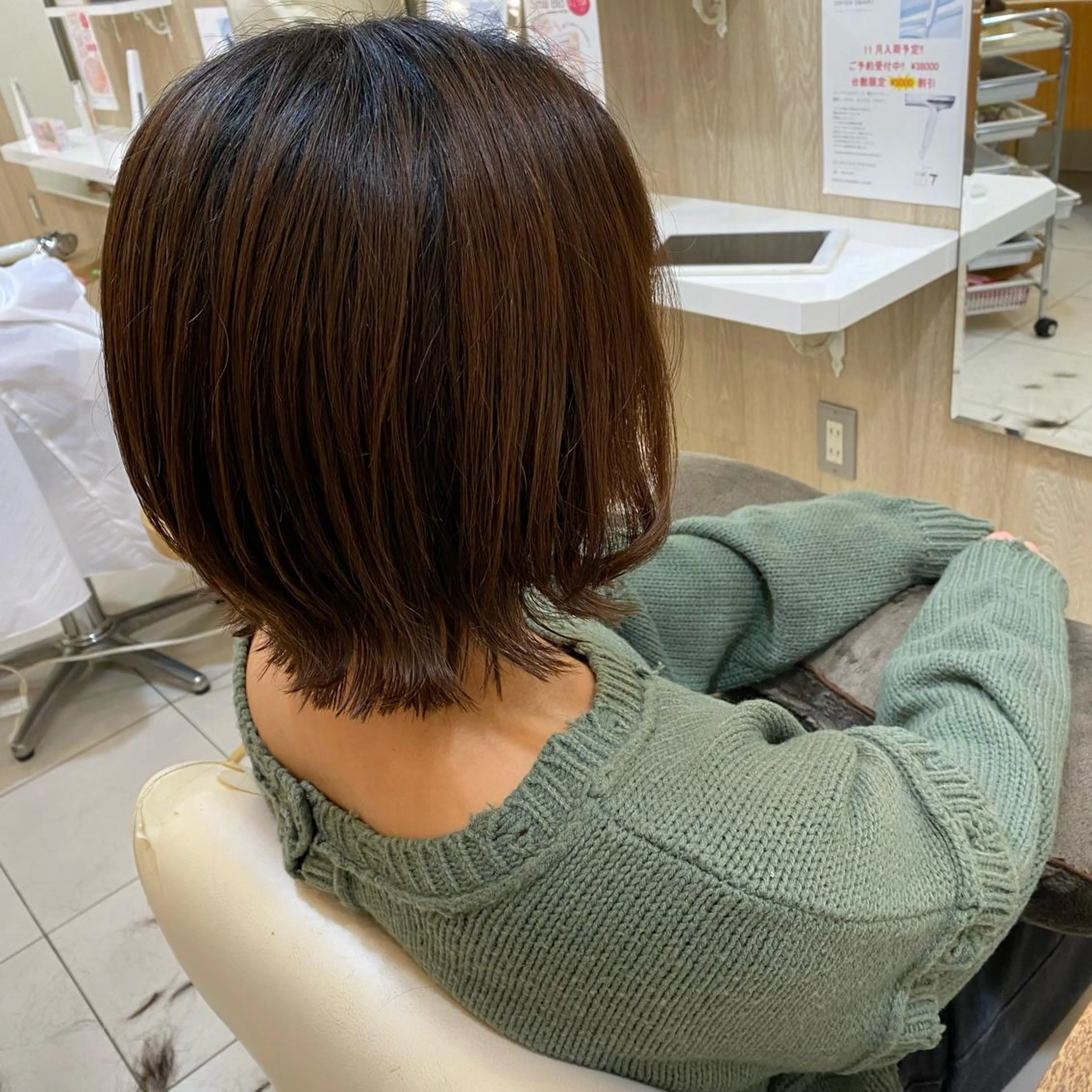 ミディアム 冨樫 真季のヘアスタイル