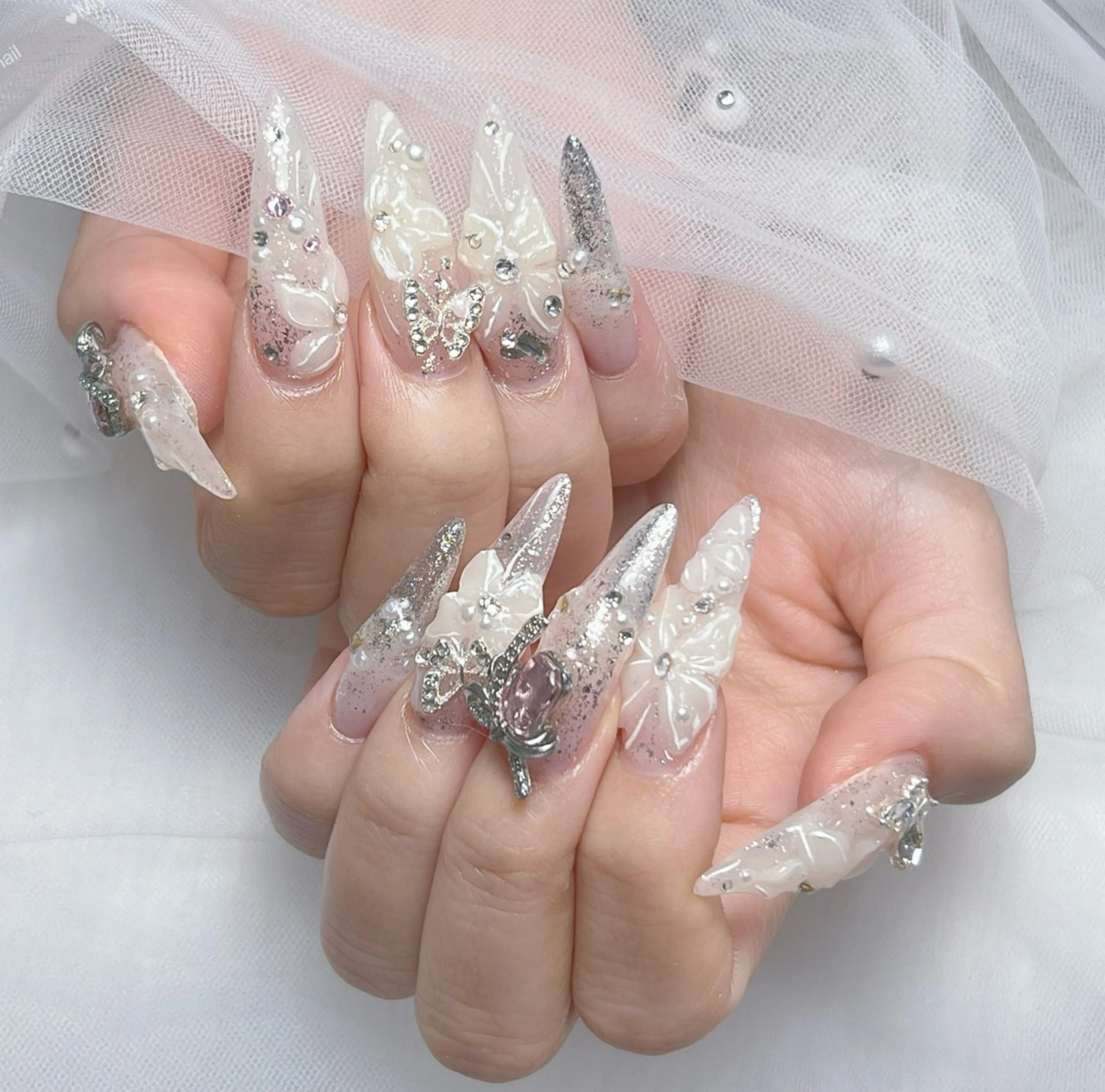 ネイル アートネイル オーロラネイル チークネイル 長さ出し フットネイル Miya _nailのネイルデザイン