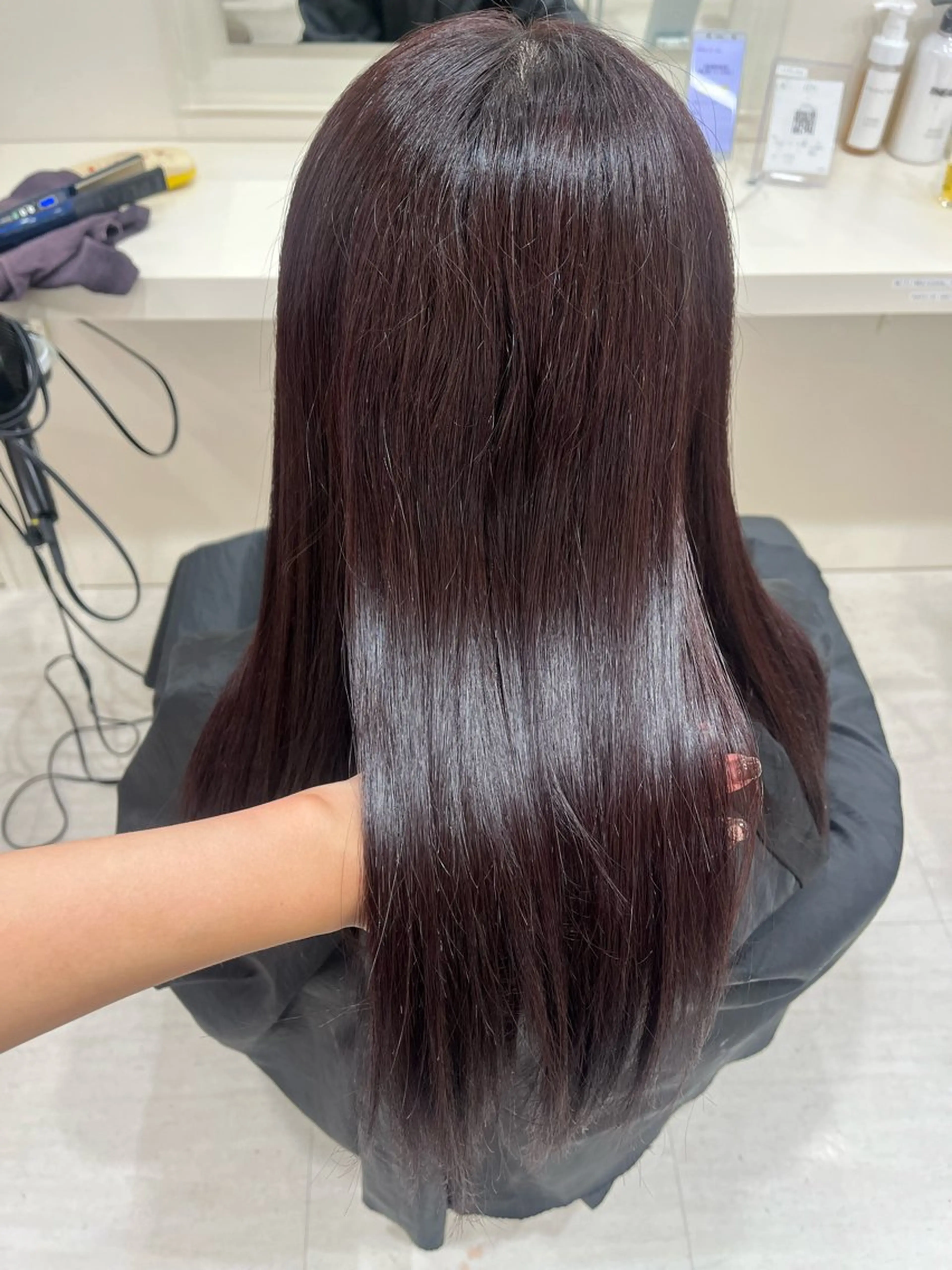 ロング カラー レッドカラー 大人上品ベージュ 🎀HARUNAのヘアスタイル