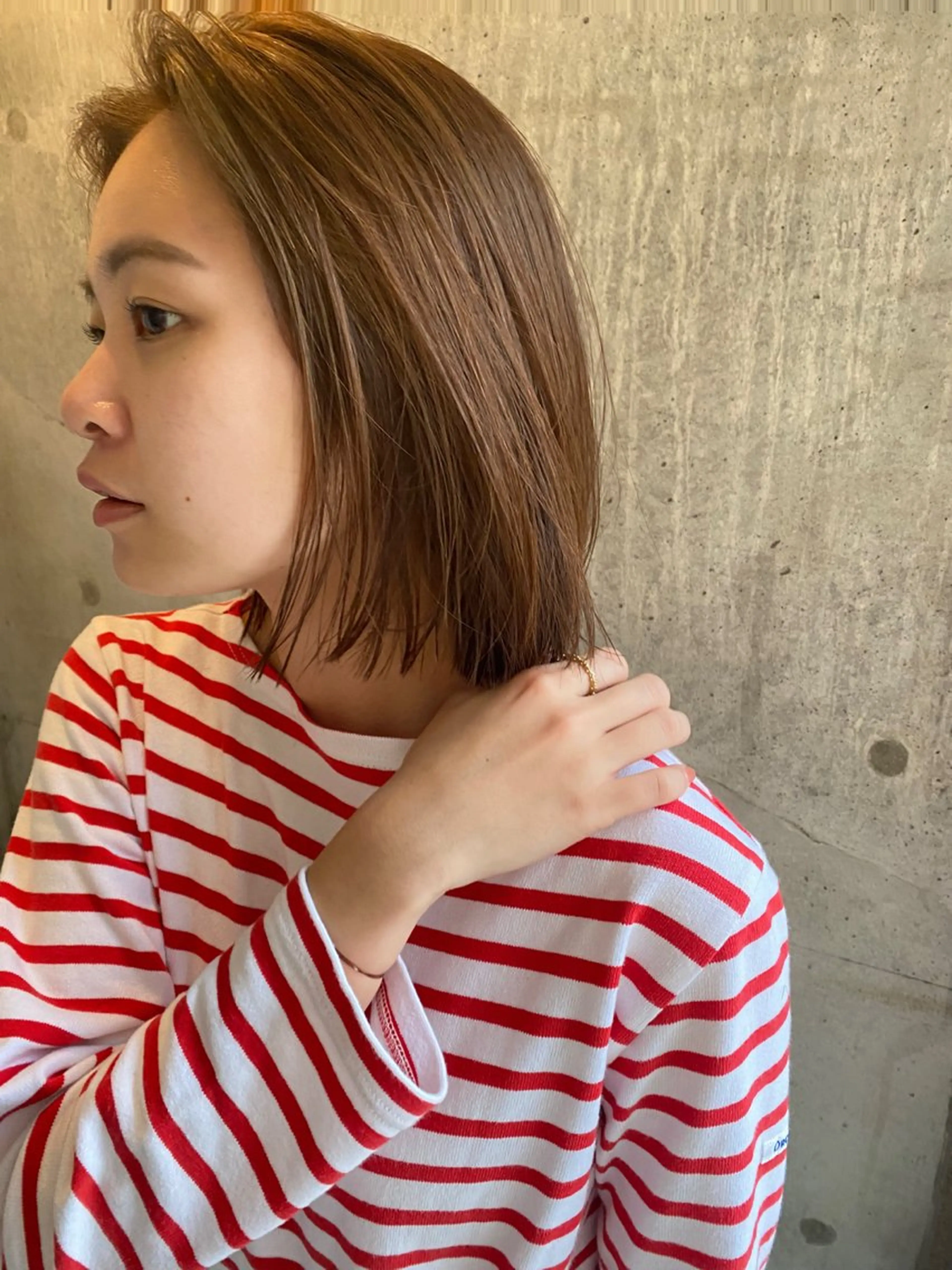 ショート カラー カット ヘアカラー トリートメント ヘアーロウル ニコラのヘアスタイル