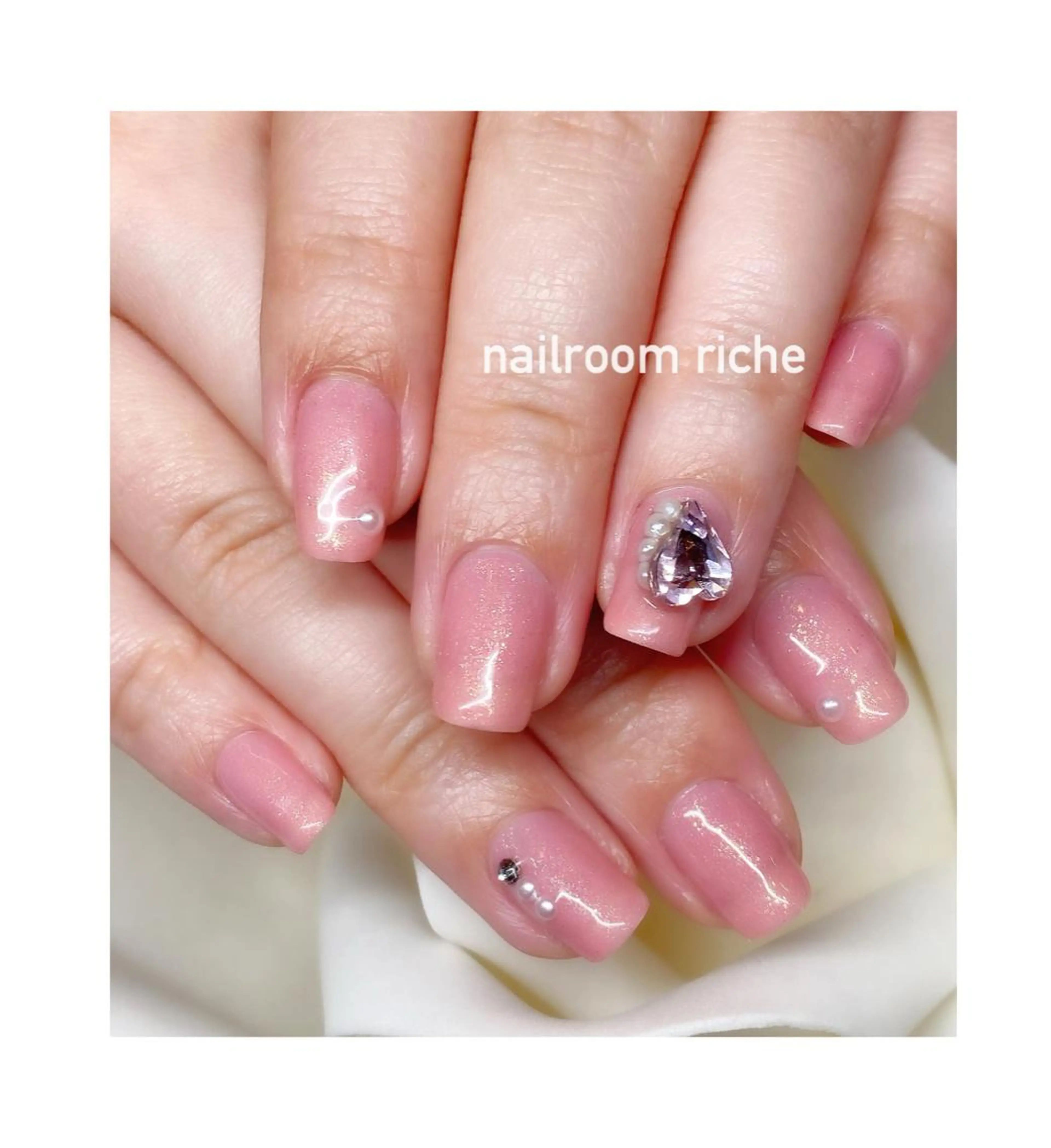 ネイル ハンドネイル nailroom richeのネイルデザイン