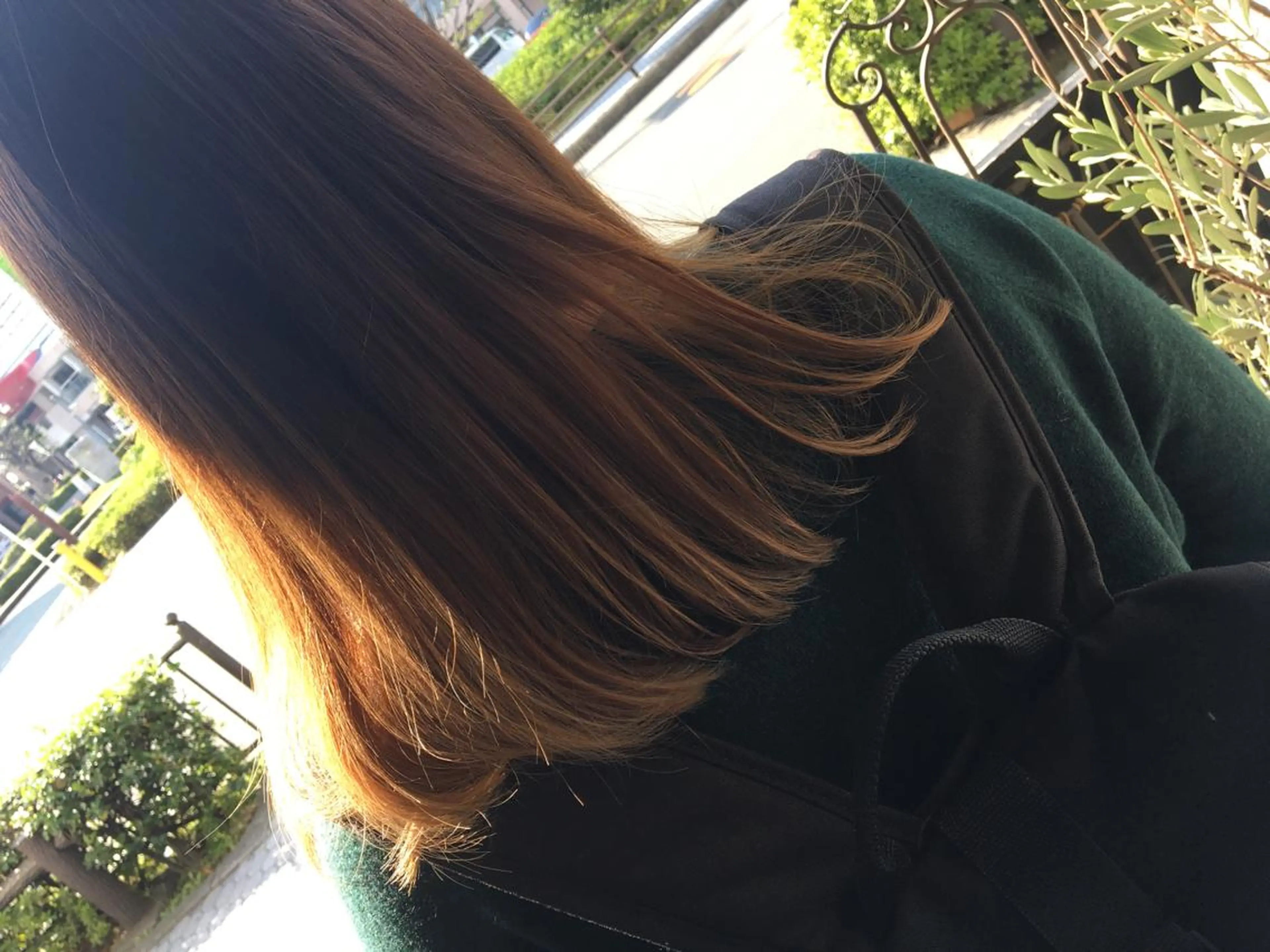 ミディアム 玉邑 美菜のヘアスタイル