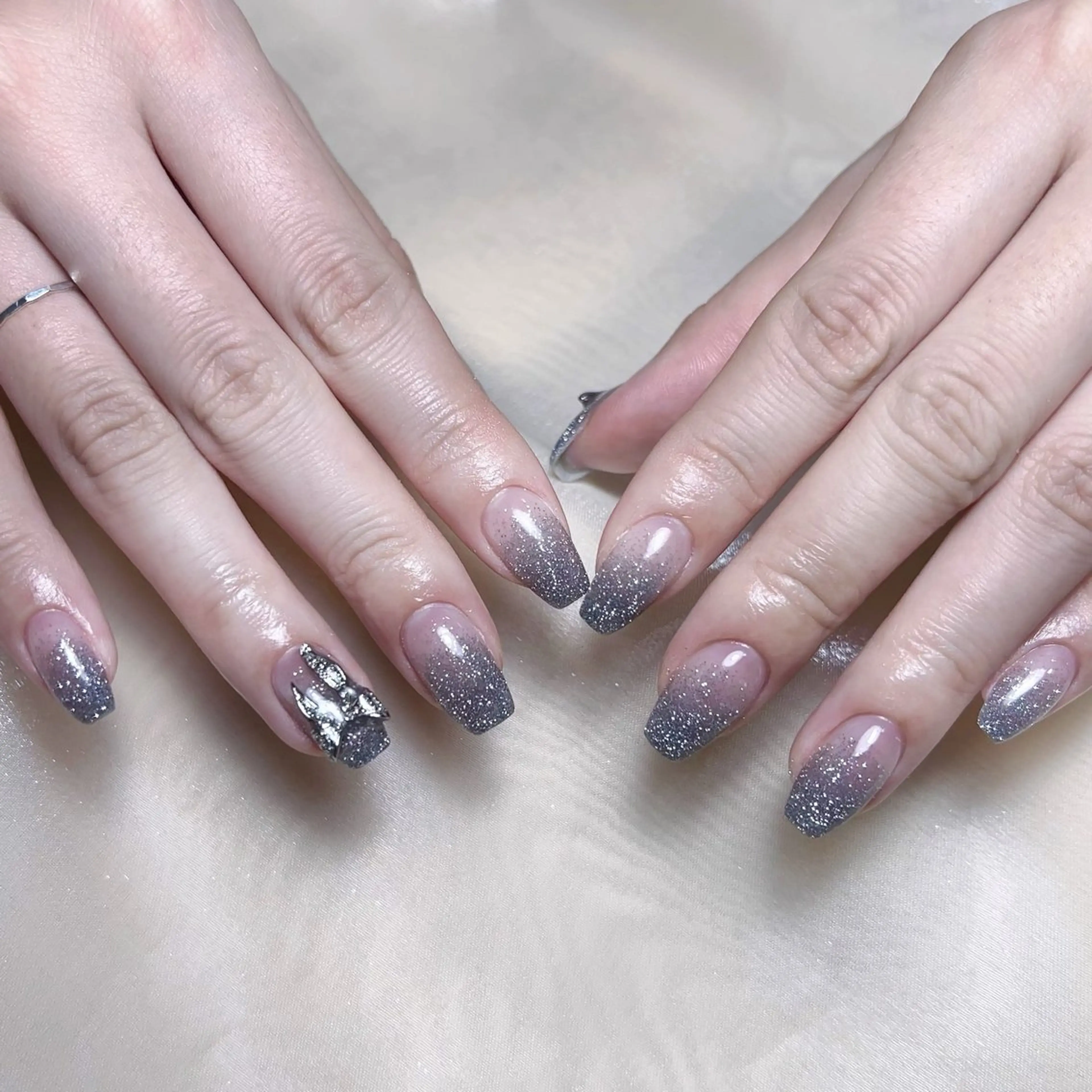 ネイル ハンドネイル NAILサロン 木にいるのネイルデザイン