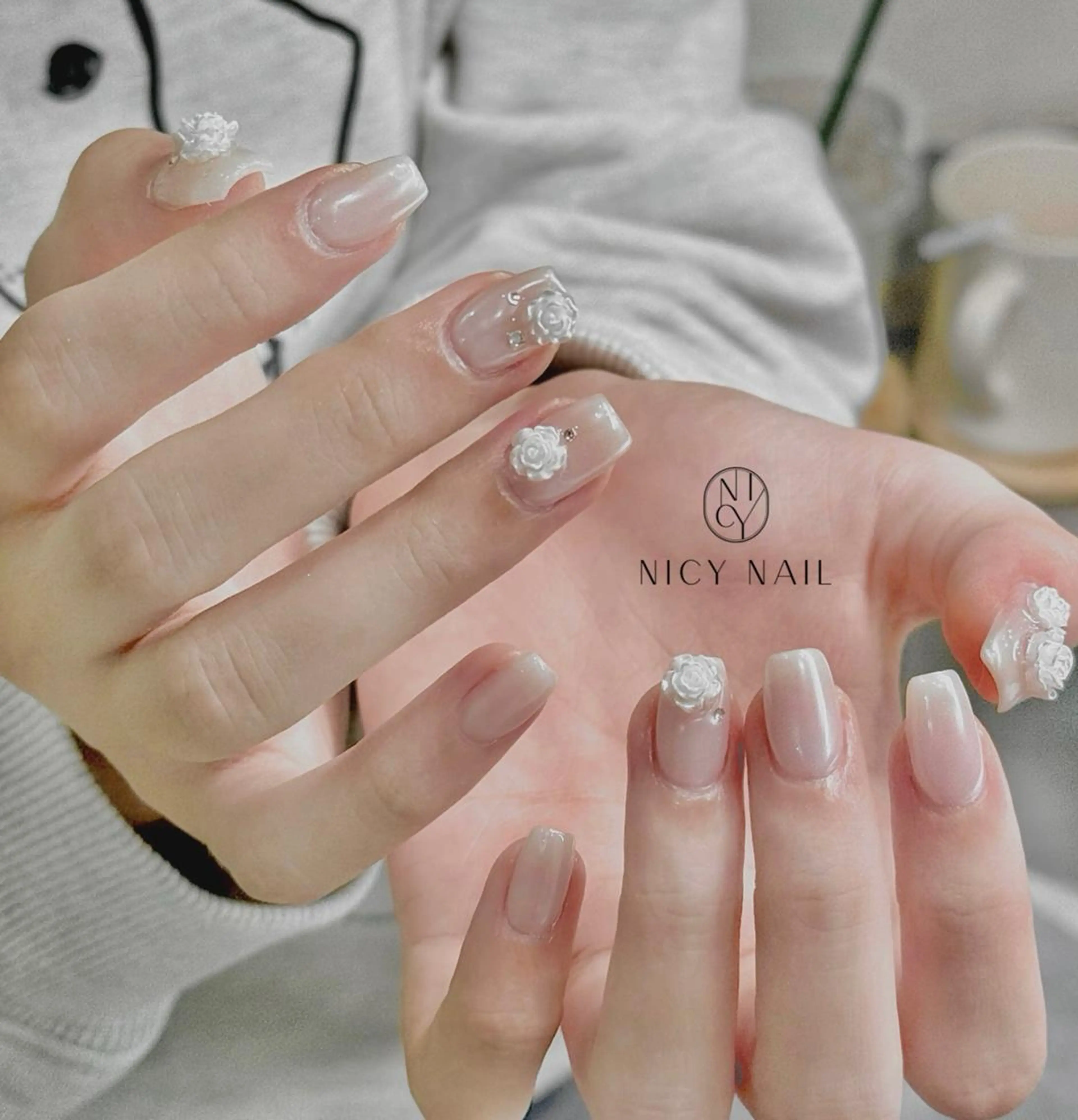 ネイル アートネイル オーロラネイル ブルー チークネイル フットネイル ハンドネイル Anna_ Nicy Nailのネイルデザイン