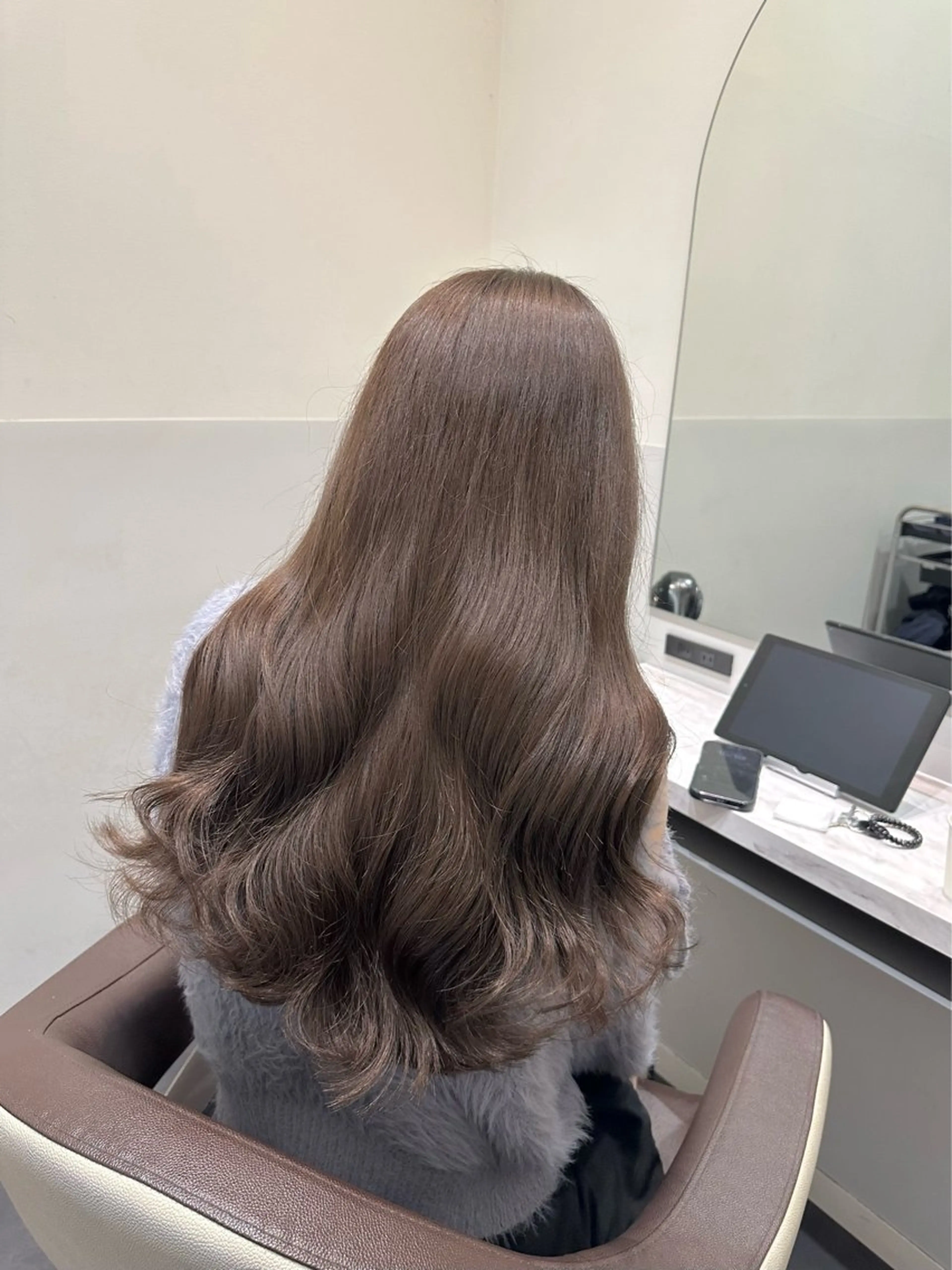 ロング カラー ベージュカラー ブリーチ ブリーチなしカラー カット ヘアカラー トリートメント 矢野 晃平のヘアスタイル