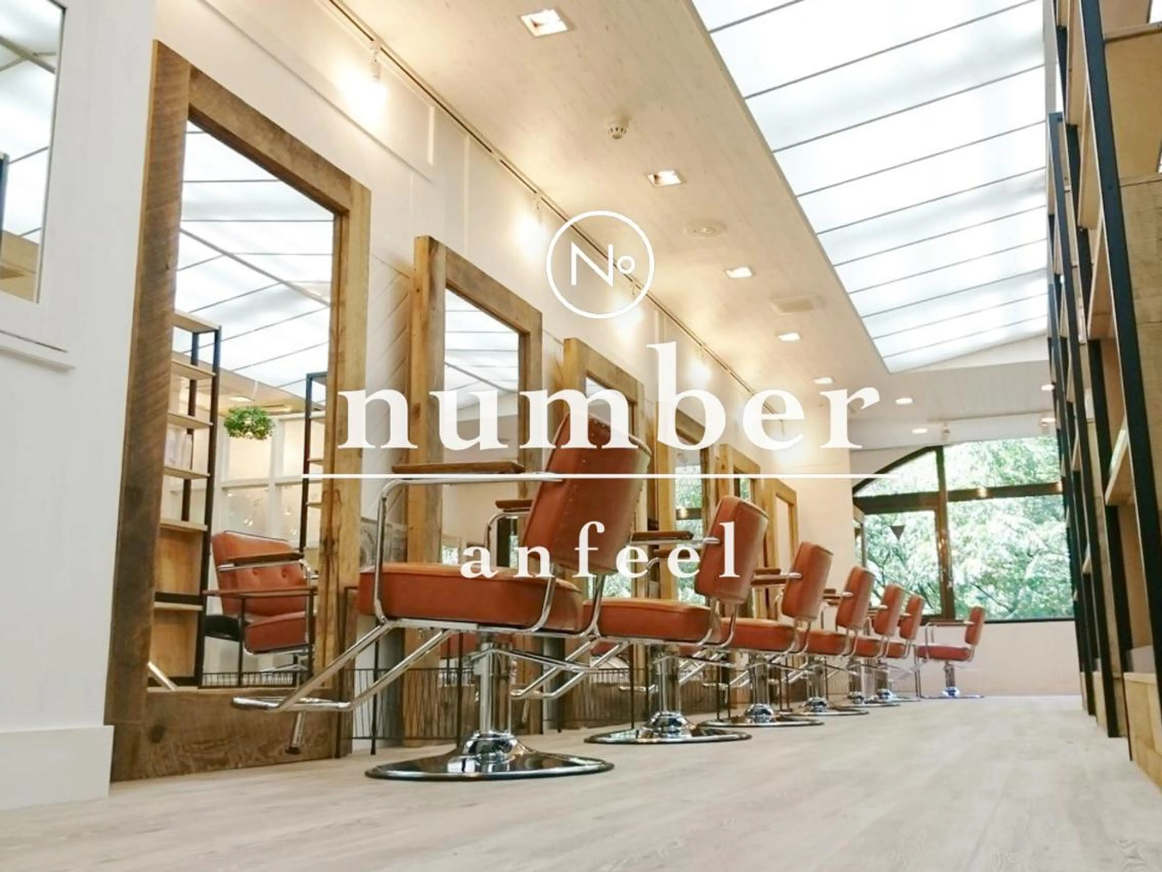 ショート カラー パーマ ヘアアレンジ ハイトーンカラー 髪質改善 N° anfeel 渋谷🪞🫧のヘアスタイル