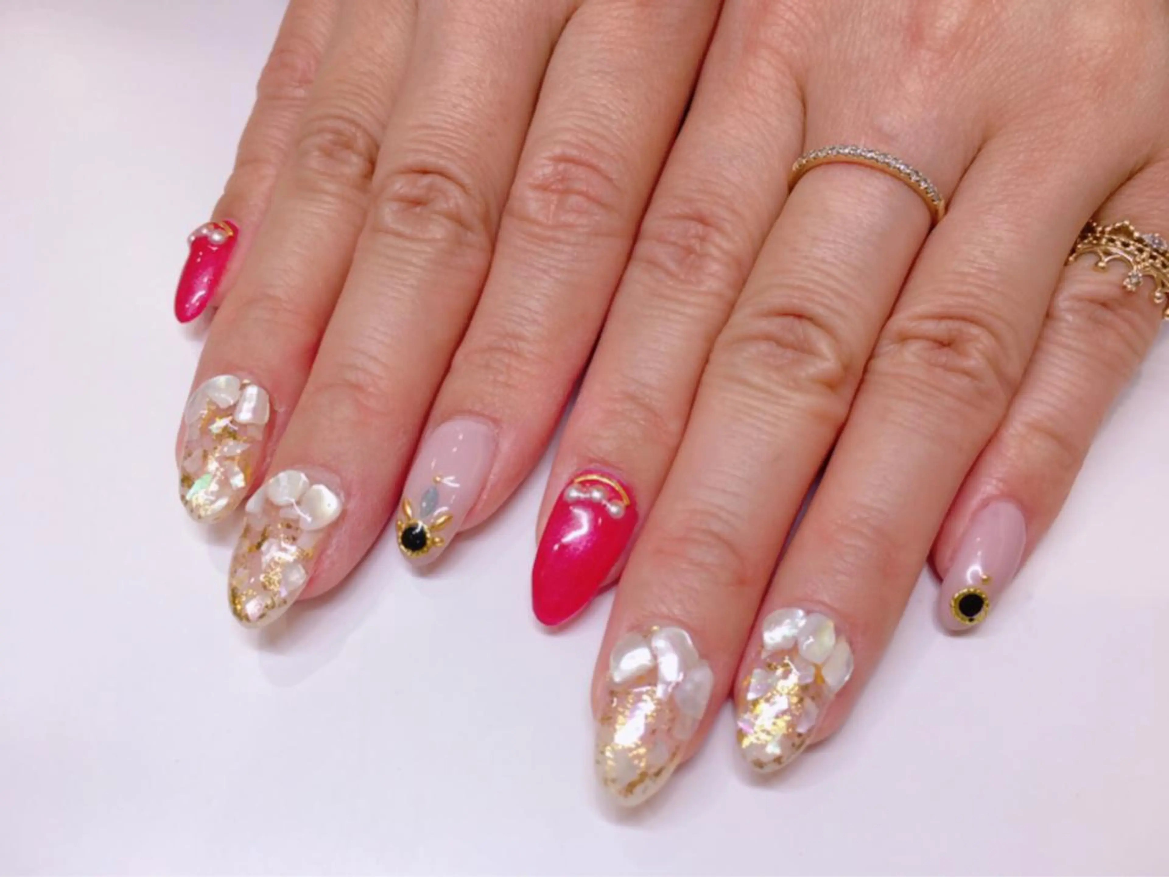 ネイル 酒井 美由紀のネイルデザイン