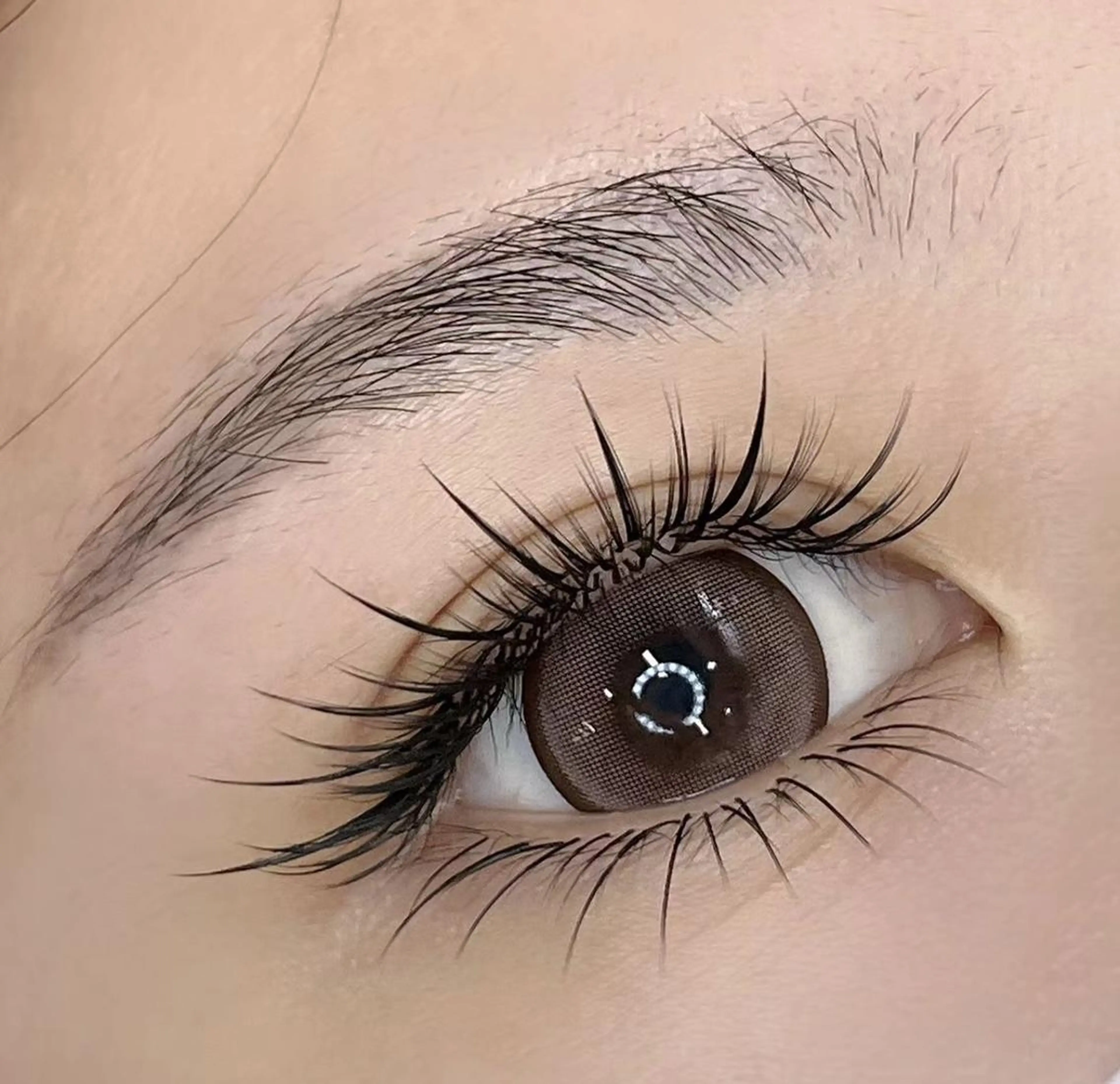 マツエク・マツパ ケラチンラッシュリフト 付け放題 カラーマツエク フラットラッシュ パリジェンヌラッシュリフト AB マツエクネイルサロンのマツエク・マツパデザイン