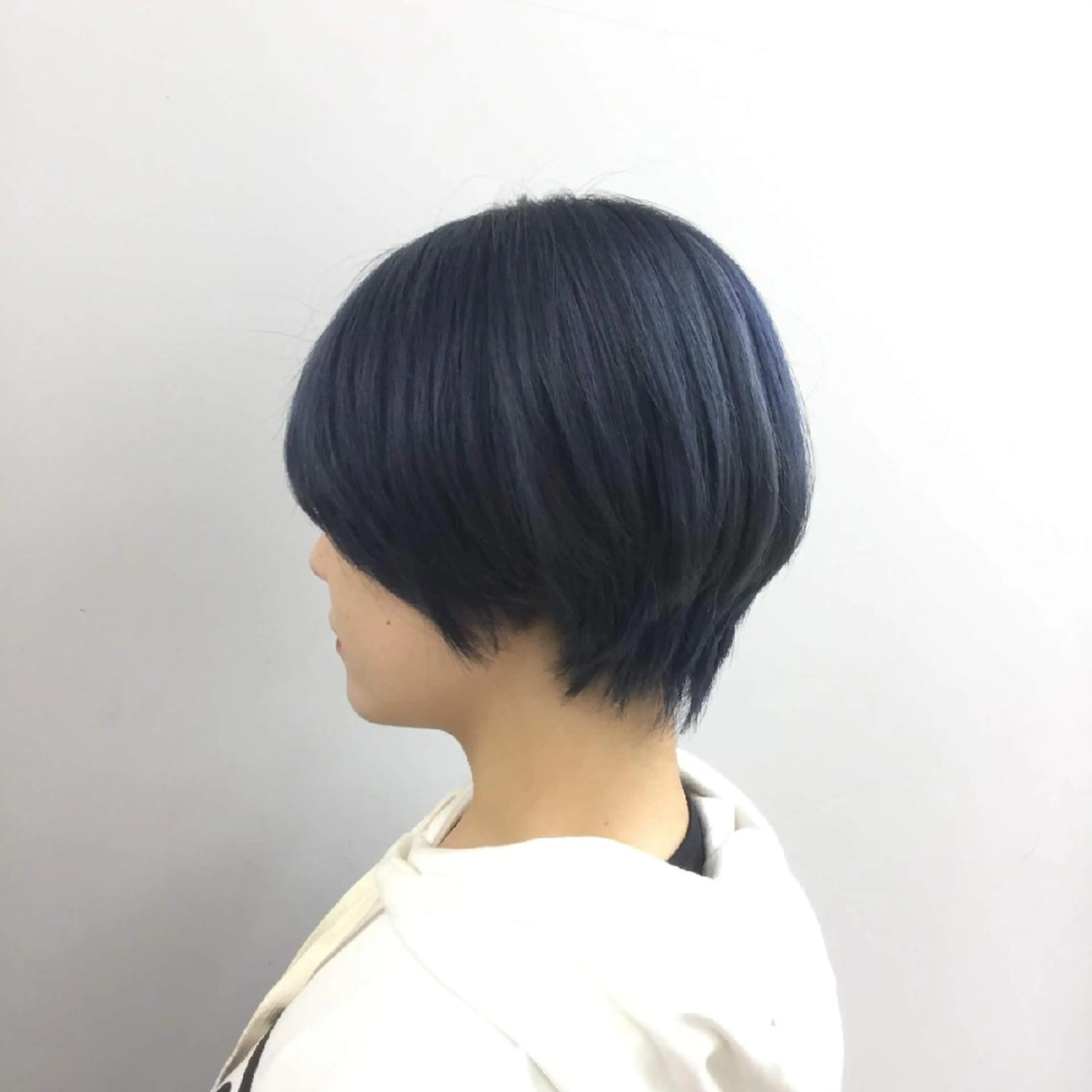 ショート カラー 艶髪サラサラカラー 🌈前原健吾のヘアスタイル