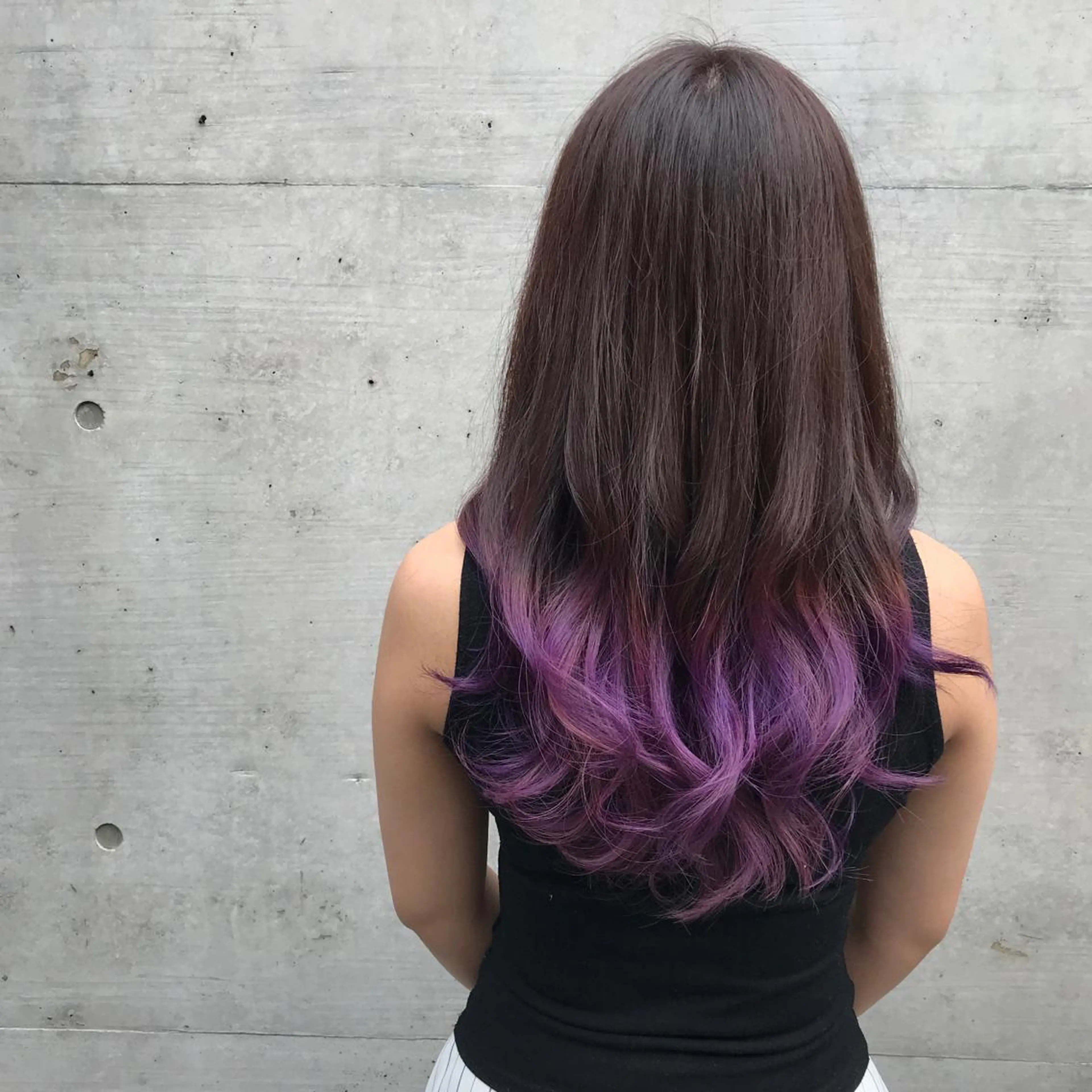 ロング カラー ブリーチ ブラウンカラー バイオレットカラー バイオレットブラウン 佐野 智史のヘアスタイル